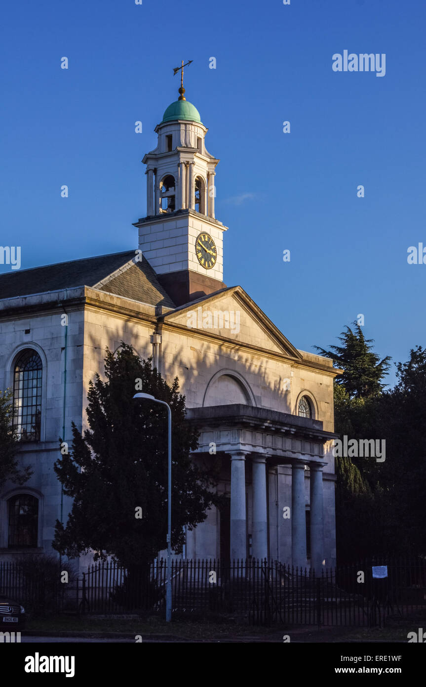 Aussenansicht der Marienkirche die Jungfrau von Thomas Hardwick, 1790, Wanstead, London, England Stockfoto