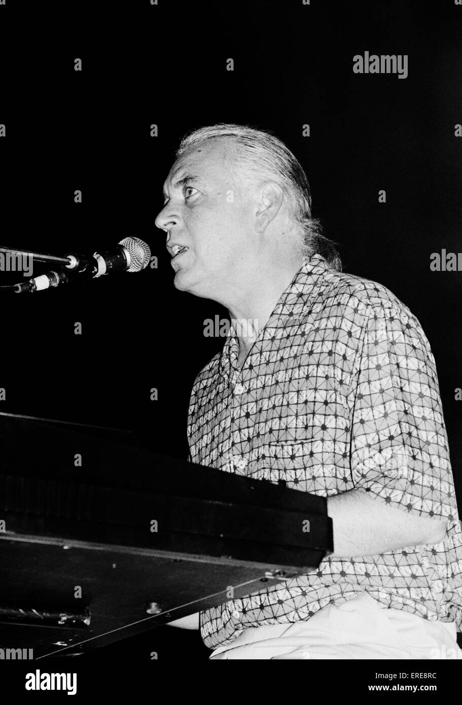 Gary Brooker, MBE, britische Sängerin, Songwriterin & Pianist (geb. 1943) bei einem Charity-Konzert in London 1989. Bekannt für die Stockfoto