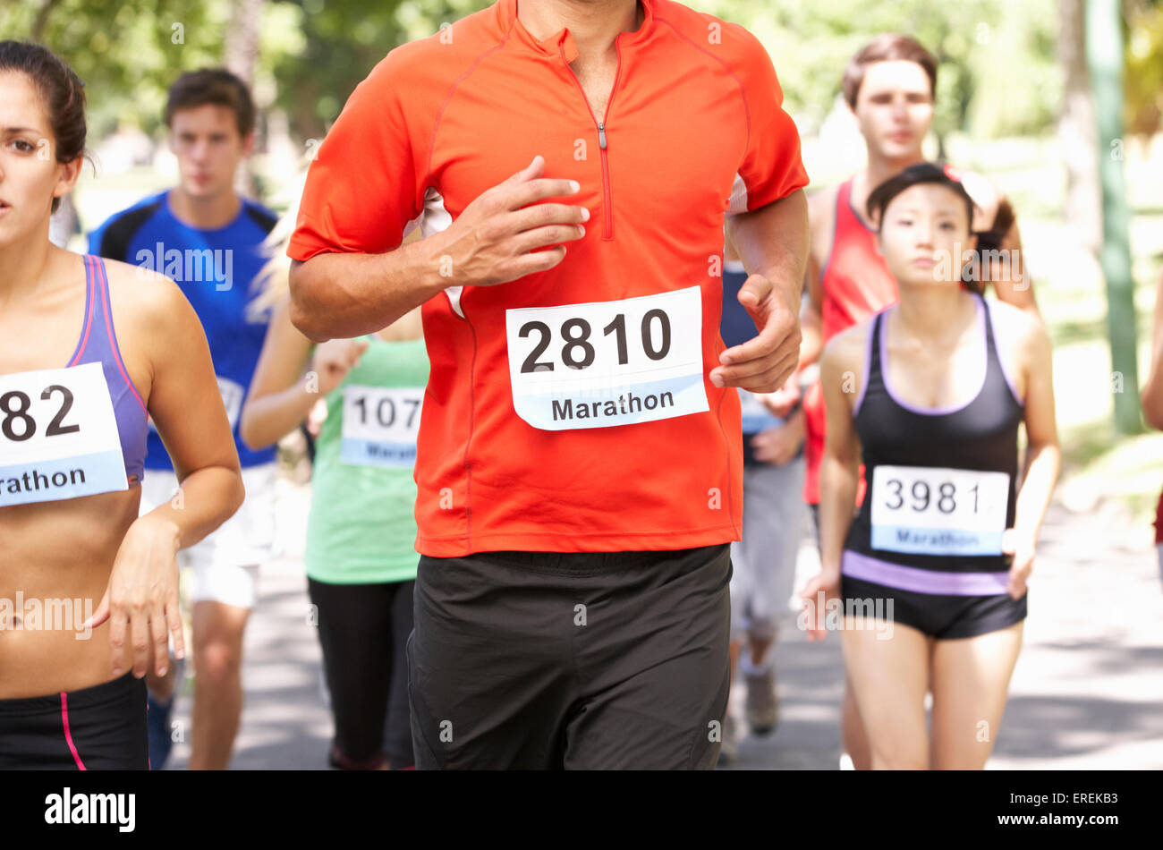 Gruppe von Marathon-Läufer am Start des Rennens Stockfoto