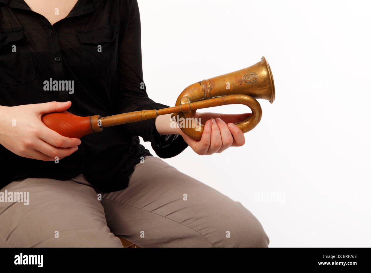 Hupe, gespielt von einem Schlagzeuger Stockfoto