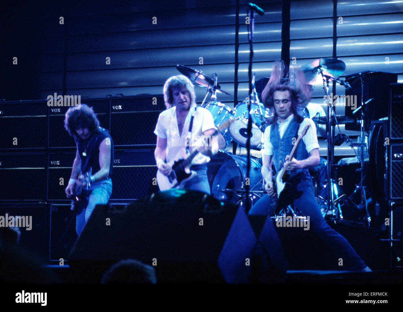 Status Quo - Porträt der englischen Rock-Band, die erklingt in der Birmingham International Arena im Jahr 1982. Gruppe wurde gegründet von Stockfoto