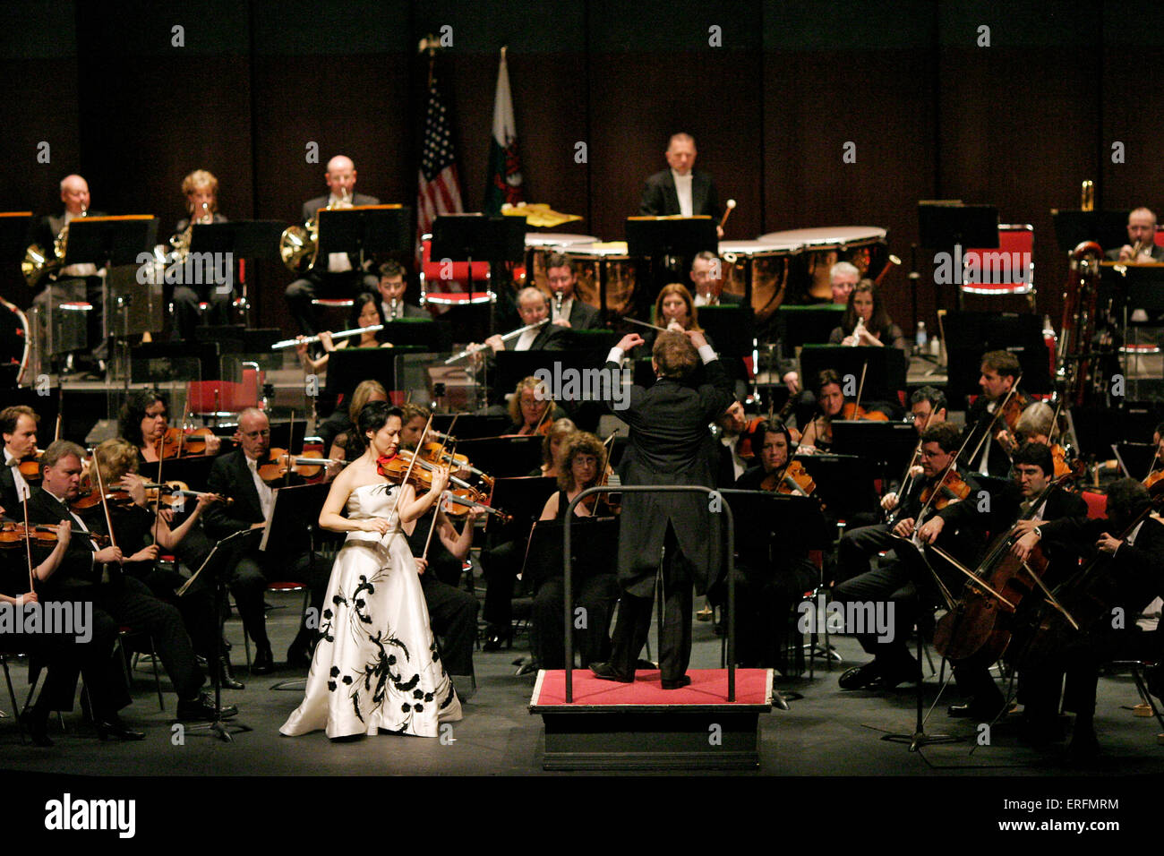 Joan Kwuon - Porträt des amerikanischen Geigers mit dem BBC National Orchestra of Wales, in den USA. Stockfoto