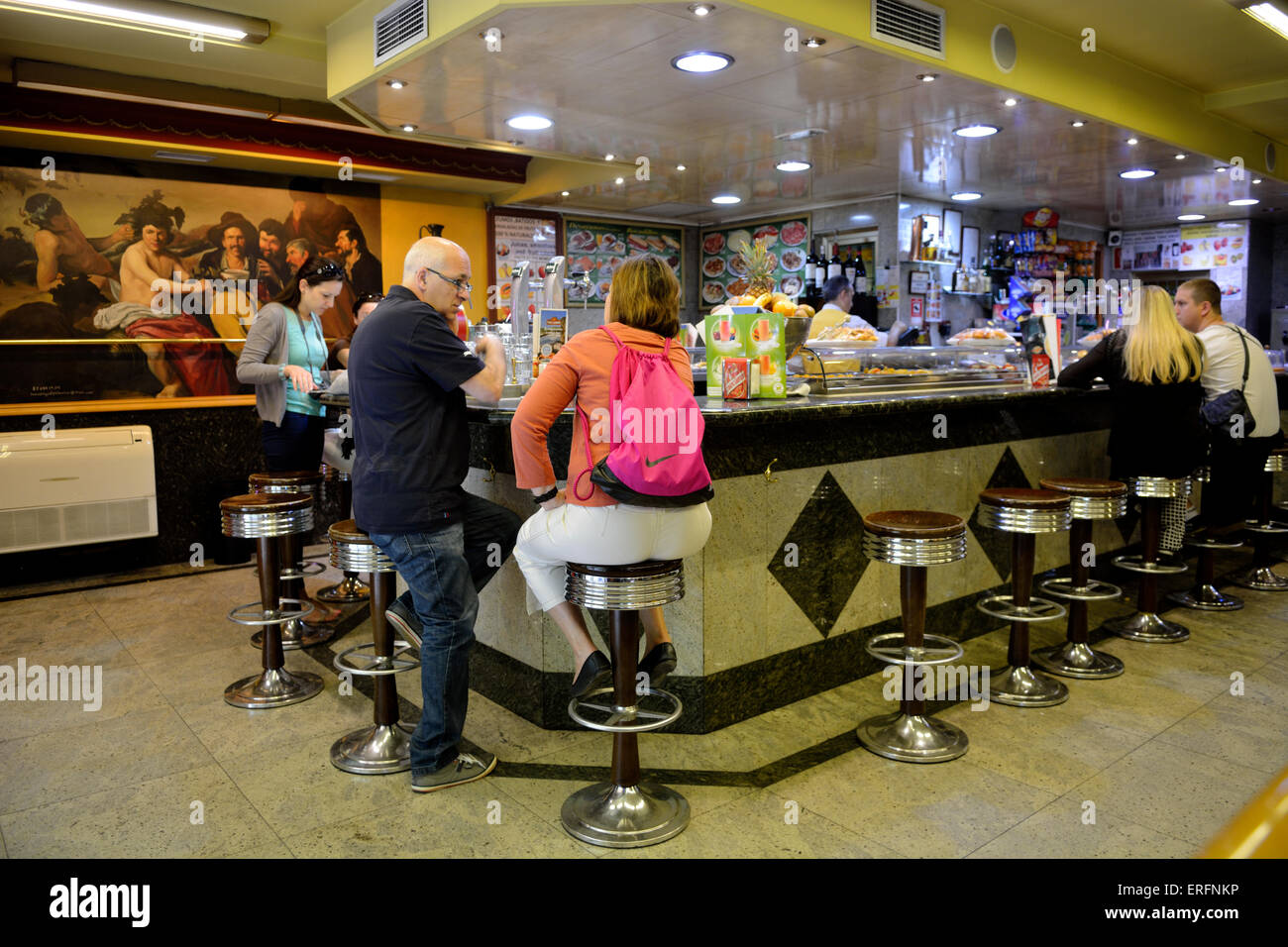 Amerikanische Abendessen Dekor innen Cafeteria gegenüber der Kunstgalerie Prado, Madrid Stockfoto