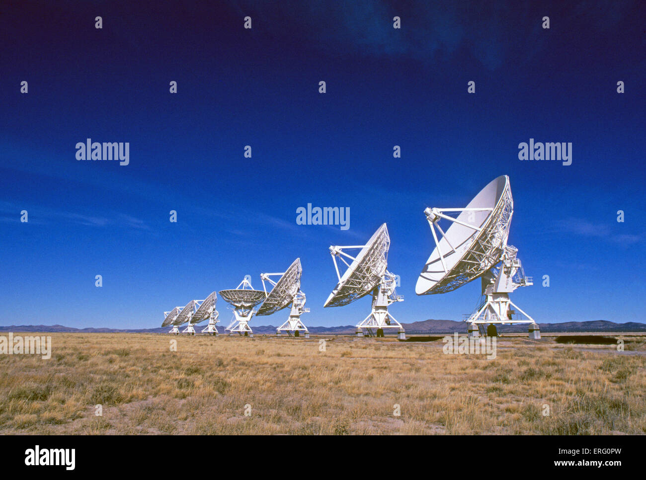 Die riesige Radioteleskope des Very Large Array oder VLA, auf den Ebenen von San Agustin zwischen den Städten von Magdalena und Datil im zentralen Westen New Mexico. Stockfoto
