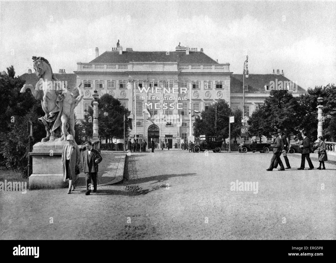Messepalast/Messehalle, Wien, 1920er-Jahre. Beschriftung auf Halle lautet: Wiener Internationale Messe / Vienna International Fair ". Stockfoto