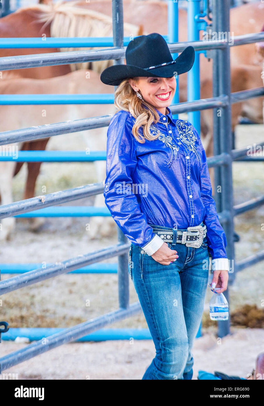 Cowgirl, Teilnahme an Helldorado Tage Rodeo, ein professioneller Rodeo statt in Las Vegas, Nevada Stockfoto