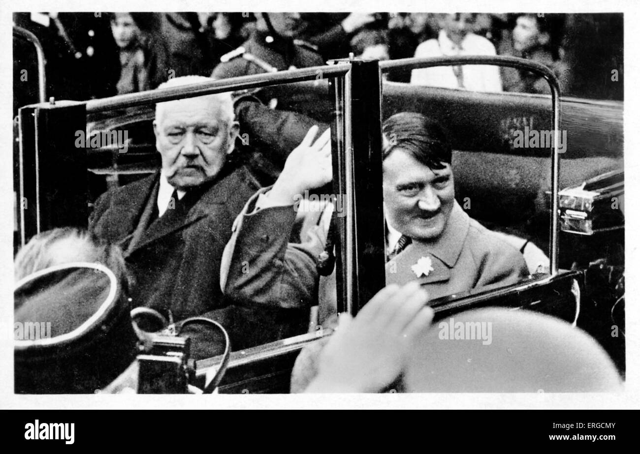 Adolf Hitler und Paul von Hindenberg. AF: Österreich geborene deutsche Politiker und der Führer der nationalsozialistischen Deutschen Stockfoto