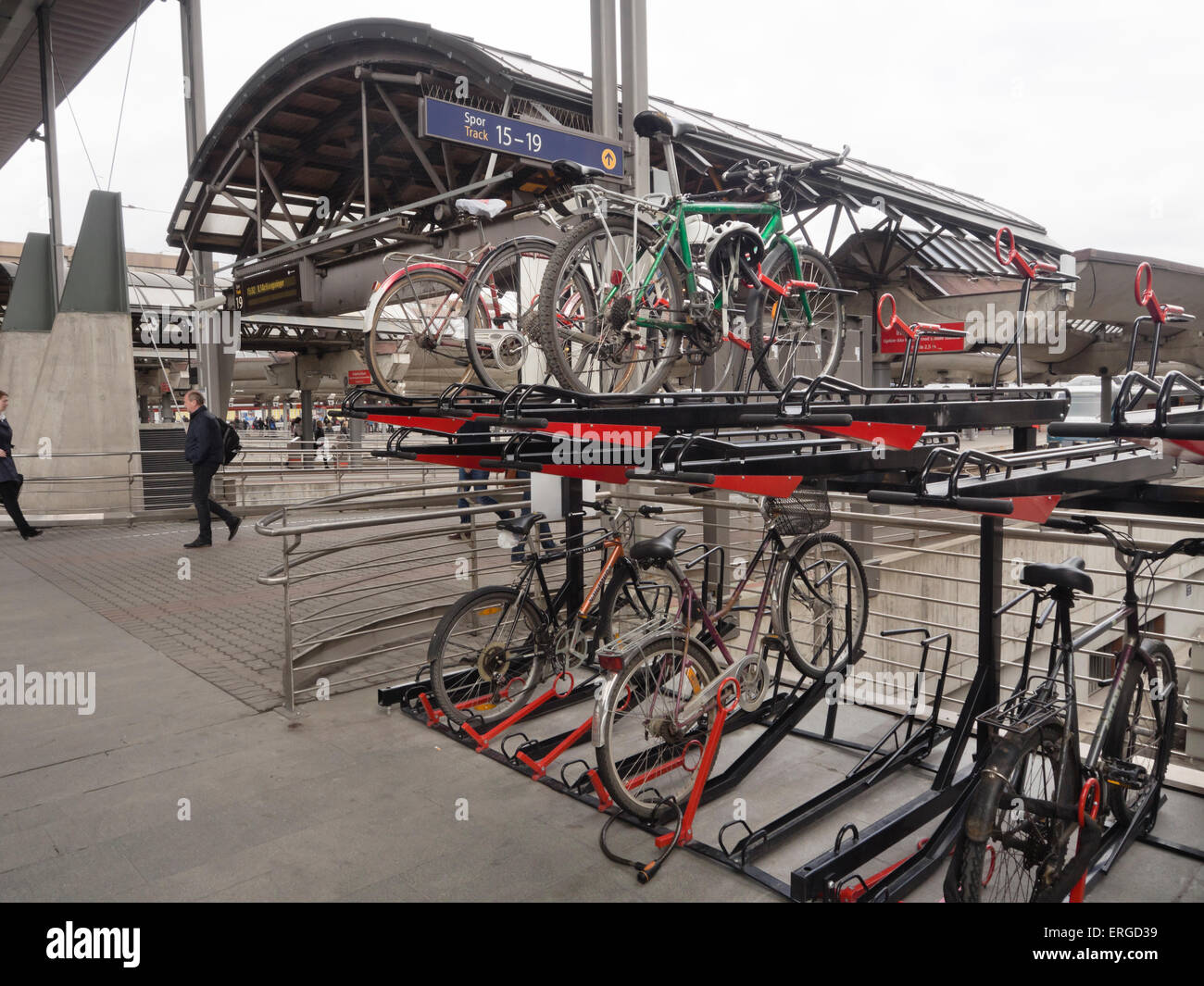 Kaufland Potsdam Hauptbahnhof Fahrrad Parking Kostet www.alamy.de