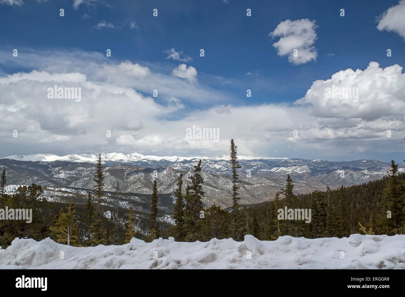 Idaho Springs, Colorado - The Rocky Mountains im Frühjahr. Stockfoto