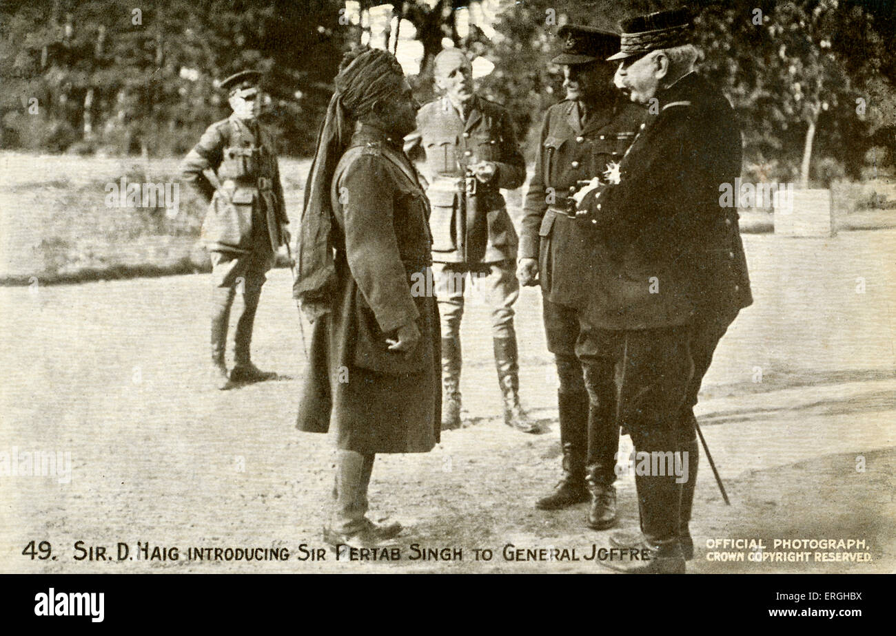 Sir Douglas Haig Einführung von Pertab Singh, Joffre im ersten Weltkrieg.  Pratap Singh von Idar, British Indian Army Officer, Stockfoto