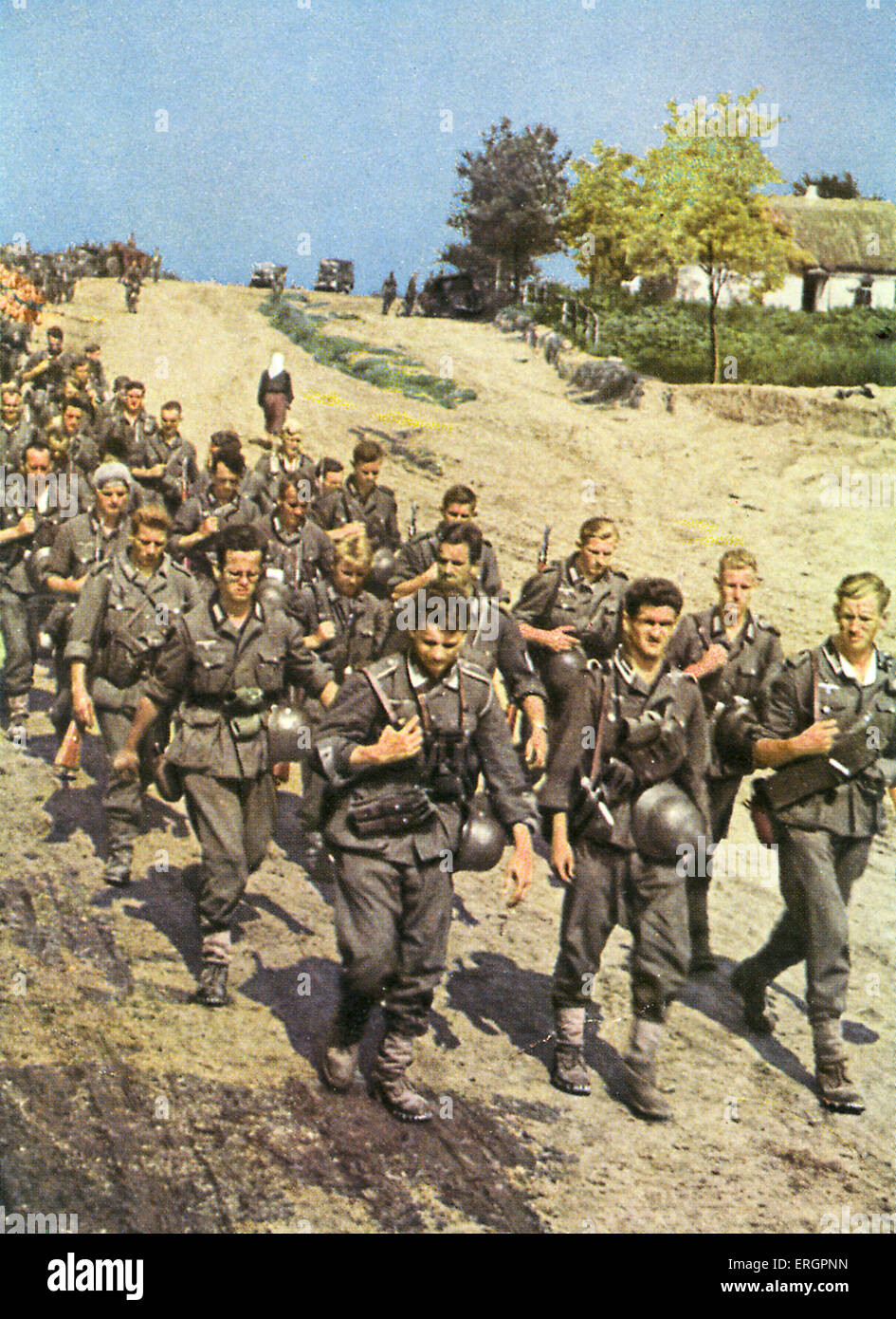 WW2 - Zug von Soldaten marschieren in Richtung der Ostfront. Stockfoto