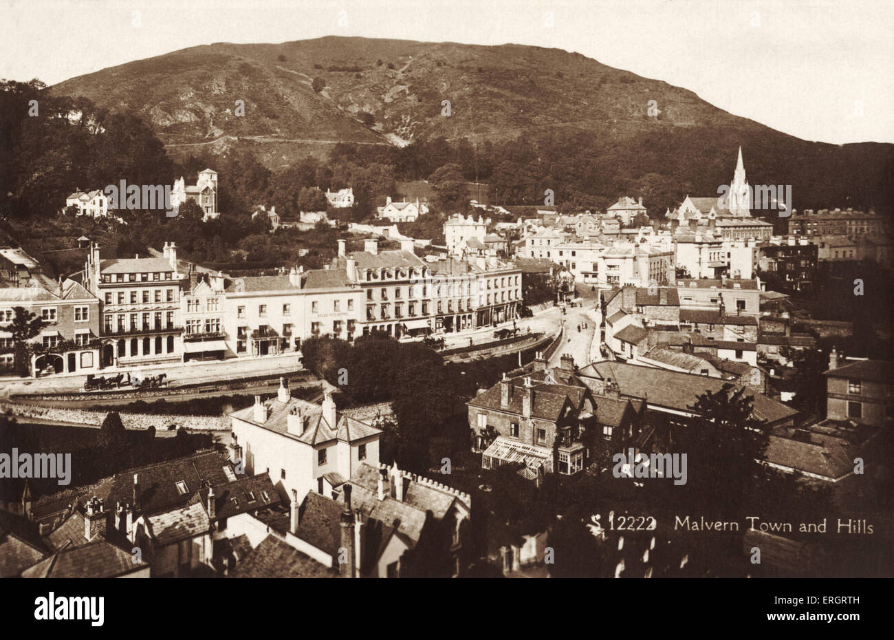 Malvern-Stadt und Hügel, Worcestershire.  Edward Elgar Hintergrund. Englischer Komponist, 2. Juni 1857 23. Februar 1934. Stockfoto