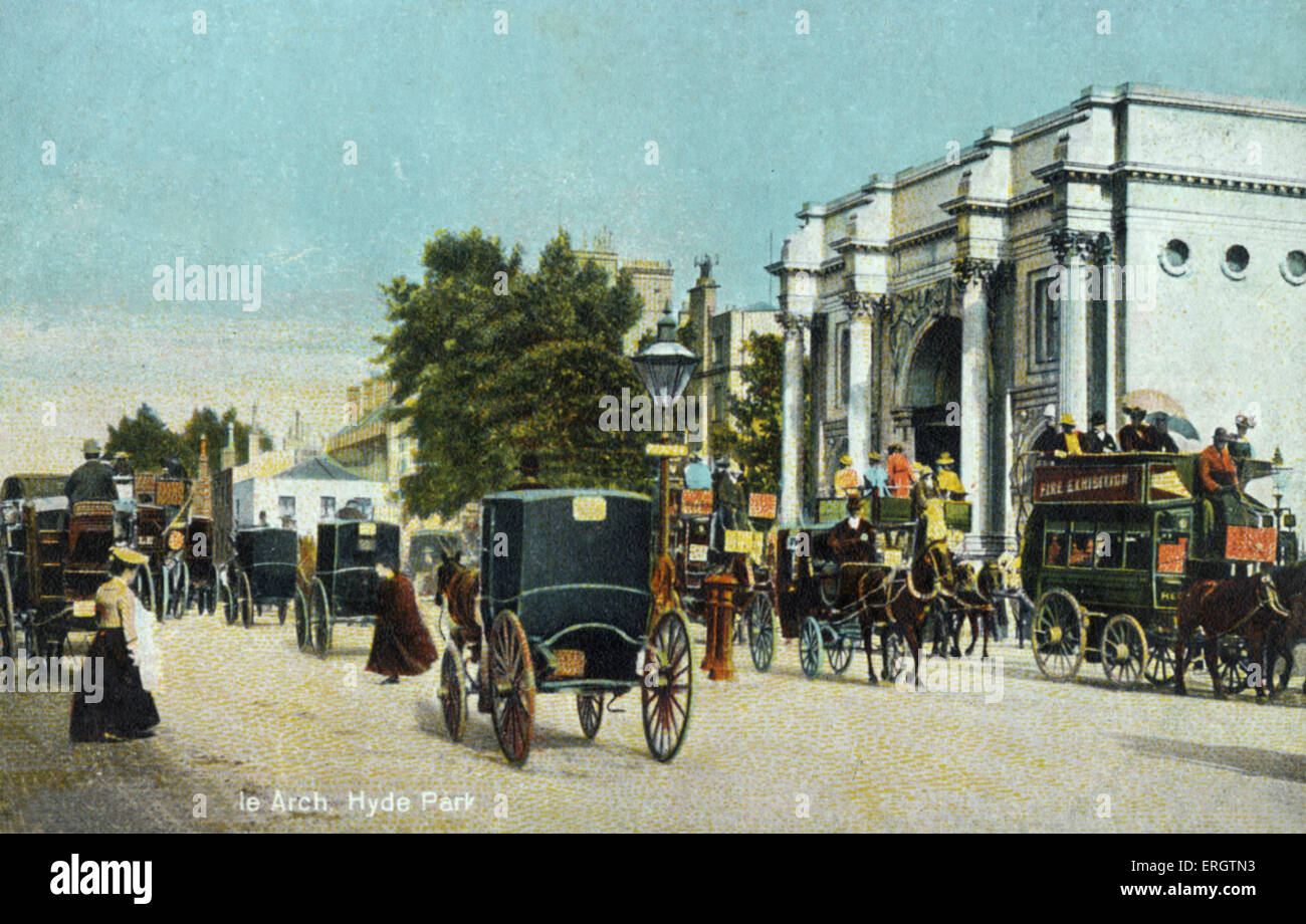 London - Marble Arch, Hydepark mit Pferd gezogenen Straßenbahnen und Wagen frühen 1900er Jahren. Fußgänger. Laternenpfahl Stockfoto