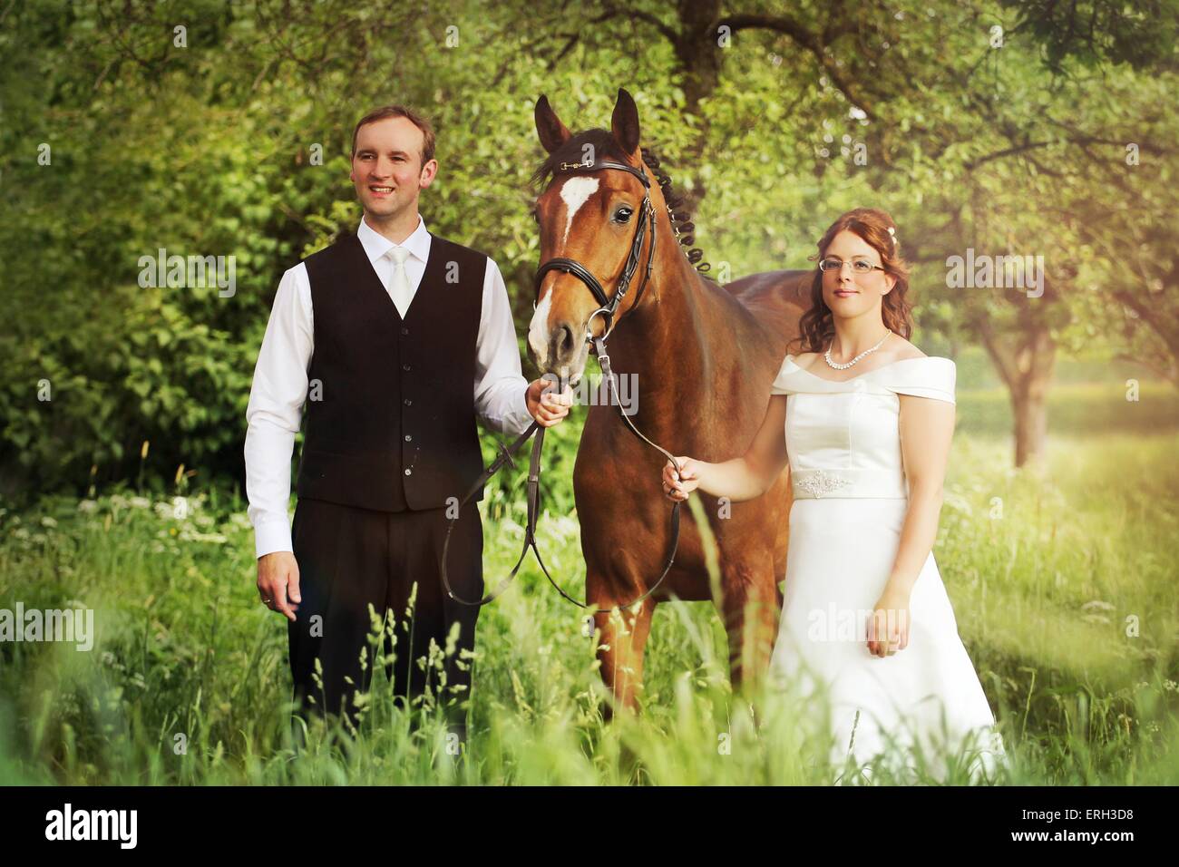 Brautpaar und warmbood Stockfoto