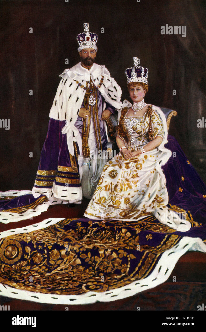 König George V & Queen Mary - Krönung Insignien, 1910 - Frontispiz für the Illustrated London News Silver Jubilee.  Foto Stockfoto