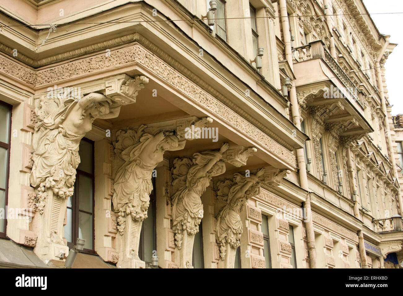 Die Architektur der Gebäude am Newski Prospekt St.Petersburg. Stockfoto