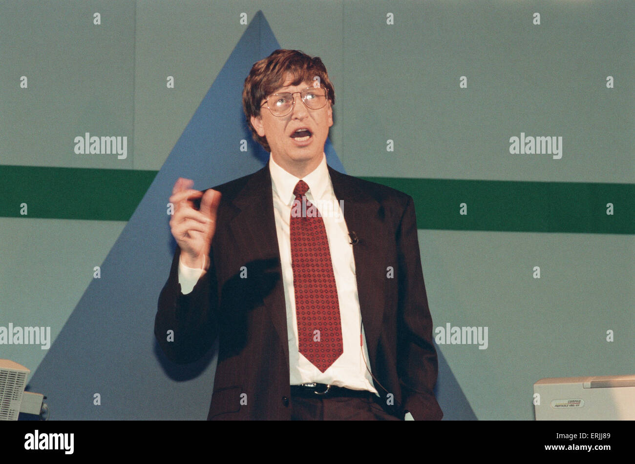Bill Gates von Microsoft das Betriebssystem Windows 95 zu fördern hier bei "Inside Track 95" Veranstaltung an der NEC gesehen C.E.O. Freitag, 17. März 1995 Stockfoto