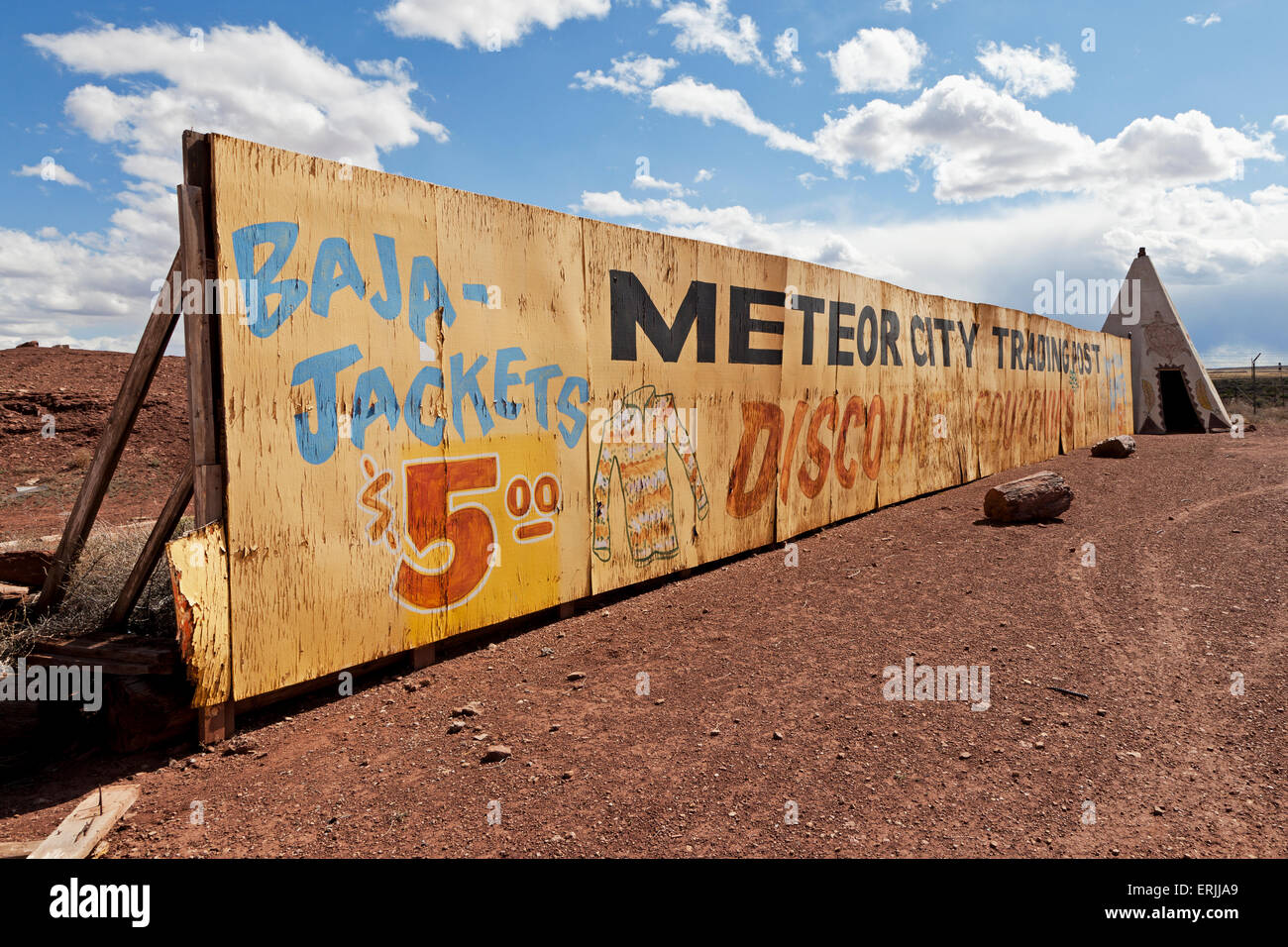 Meteor Stadt Handelsposten entlang der Route 66 westlich von Winslow, Arizona. Stockfoto