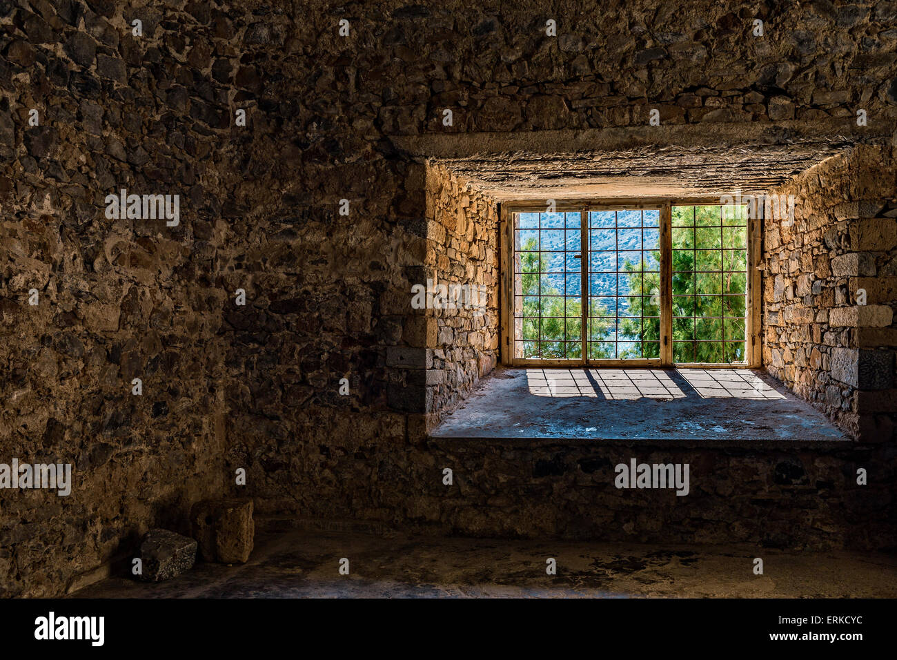 Fenster in der Festung Spinalonga, Nordeingang des Golf von Elounda, Spinalonga, Kreta, Griechenland Stockfoto