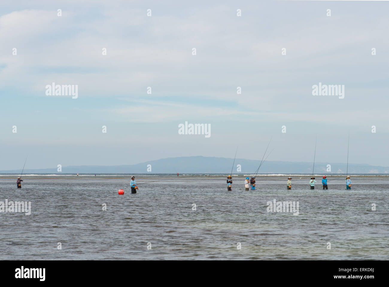 Lokale Fischer am Sanur Beach Bali, Indonesien Stockfoto