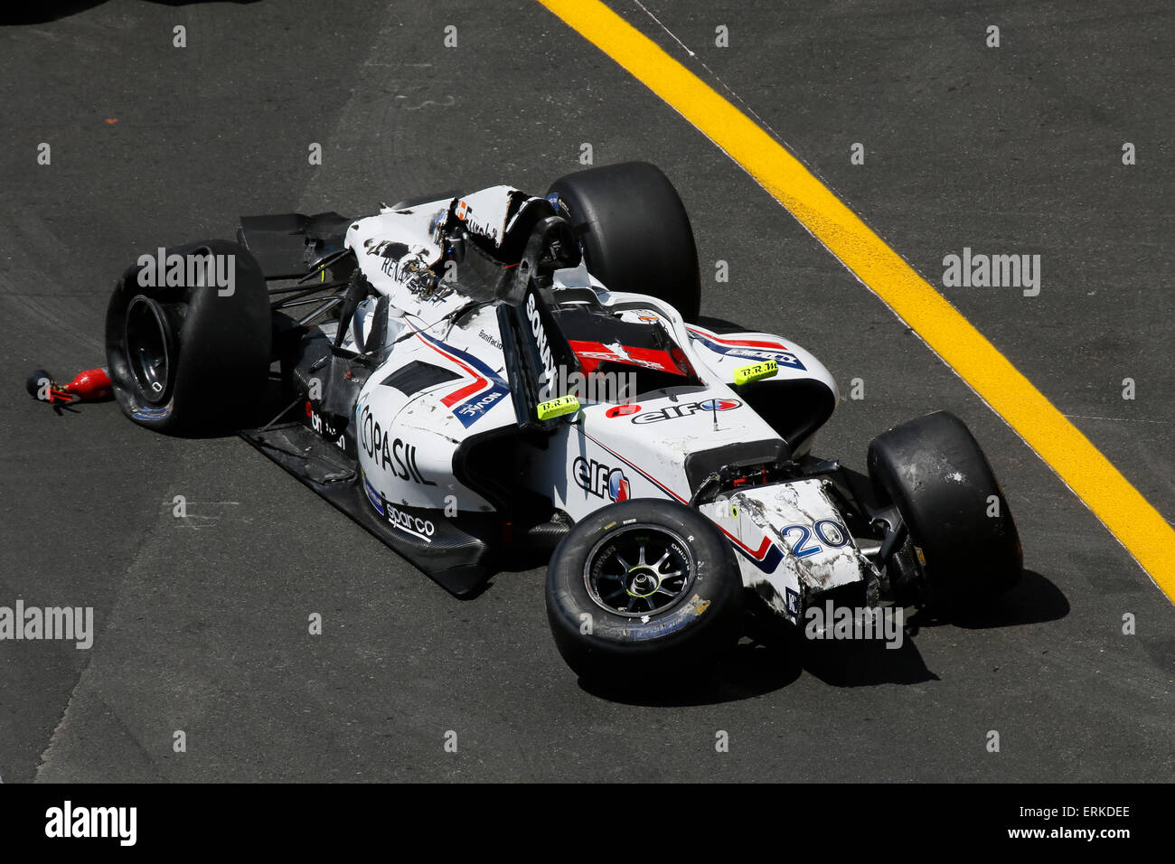 Fahrzeug nach einem Unfall, Formel 1 Grand Prix Monaco 2015, Fürstentum Monaco Stockfoto