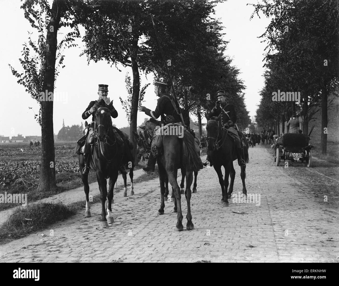 Schlacht von Audegem.  Belgische Scout bringt in Berichten von den deutschen Vormarsch auf Antwerpen 28. September 1914 Stockfoto