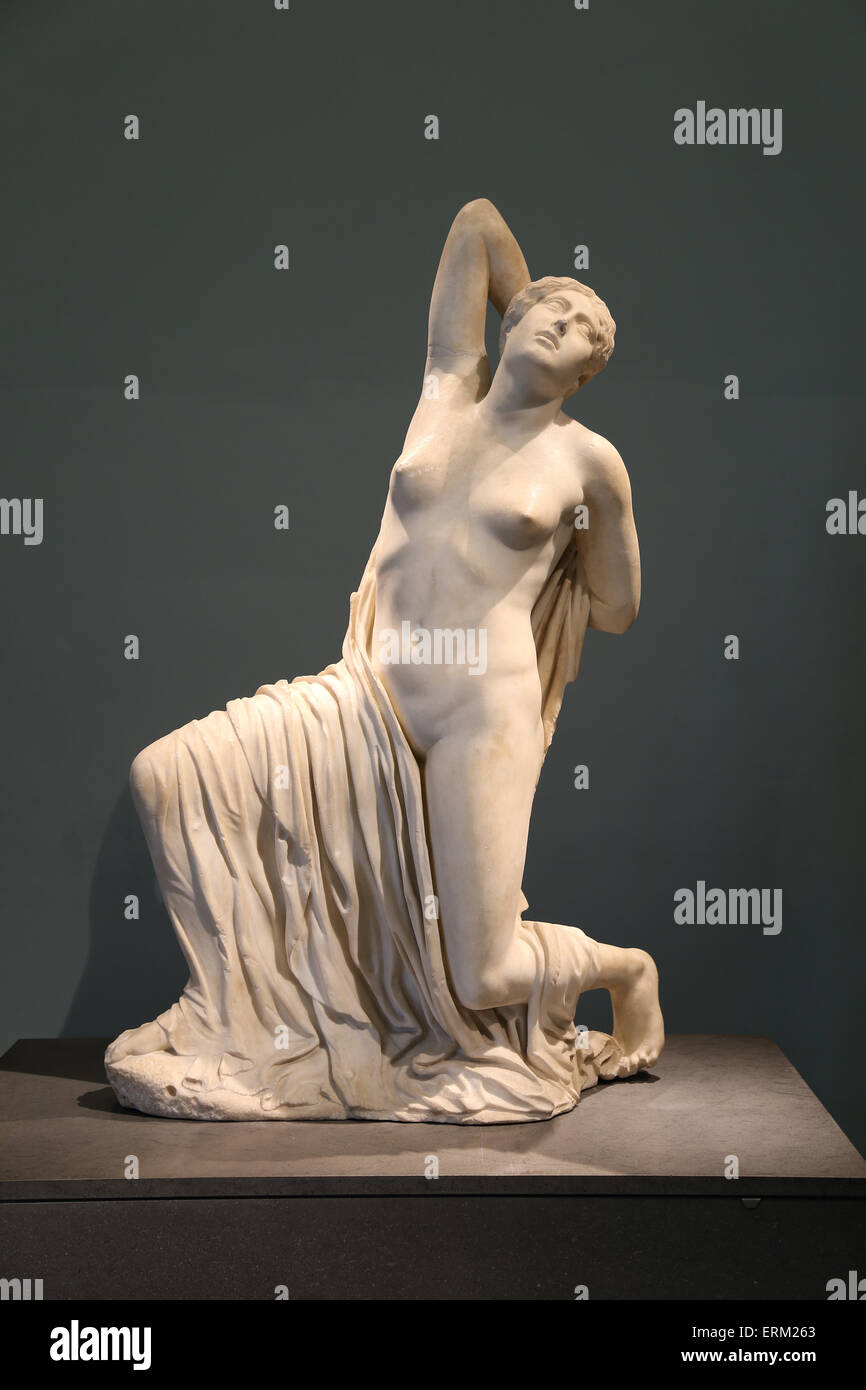 Sterben Niobid. Skulptur eines die Töchter der Niobe, ein Pfeil, die Wunde im Rücken zu sterben. 5. Jh. v. Chr.. Römische Kopie. Italien. Stockfoto