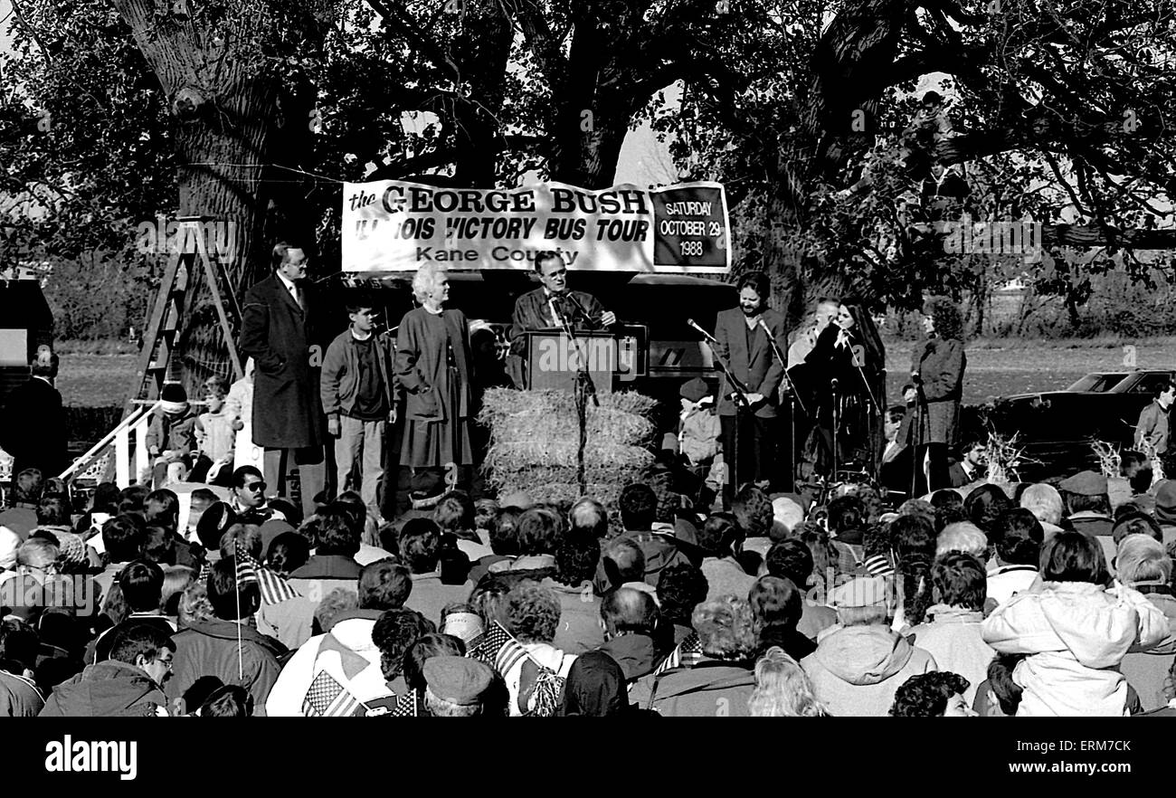 St. Charles, Illinois, USA 29. Oktober 1988 Vizepräsident George h. w. Bush Sieg Bus Tour Credit: Mark Reinstein Stockfoto