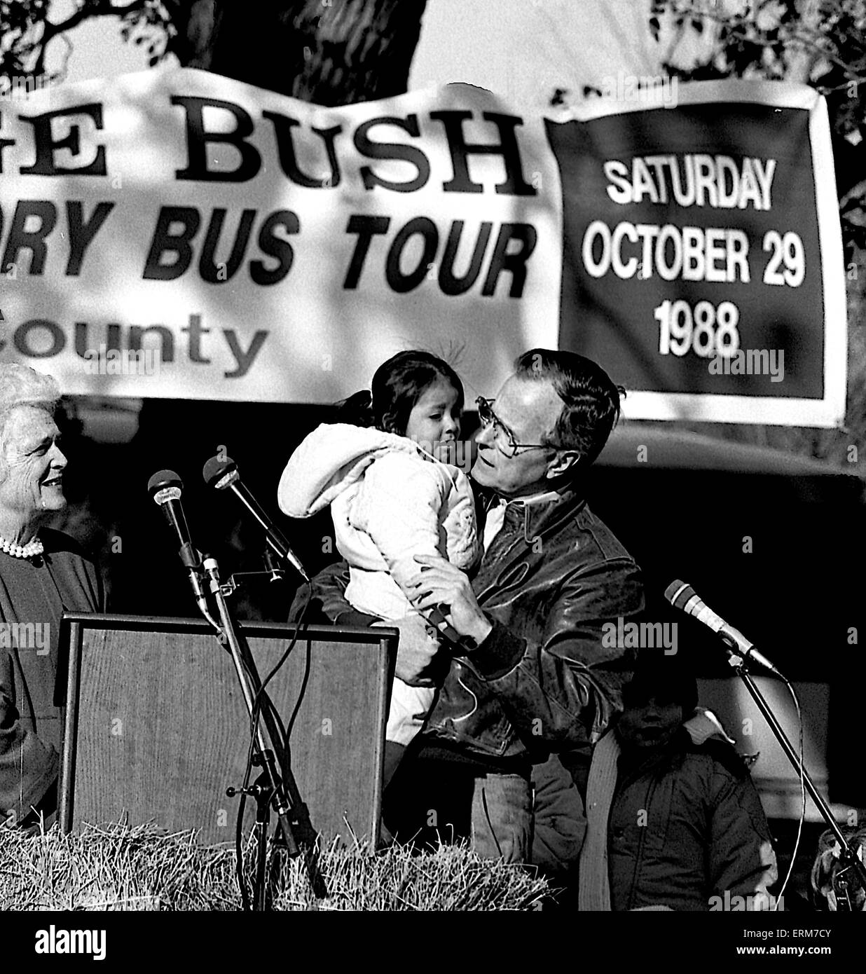 St. Charles, Illinois, USA 29. Oktober 1988 Vizepräsident George h. w. Bush Sieg Bus Tour Credit: Mark Reinstein Stockfoto