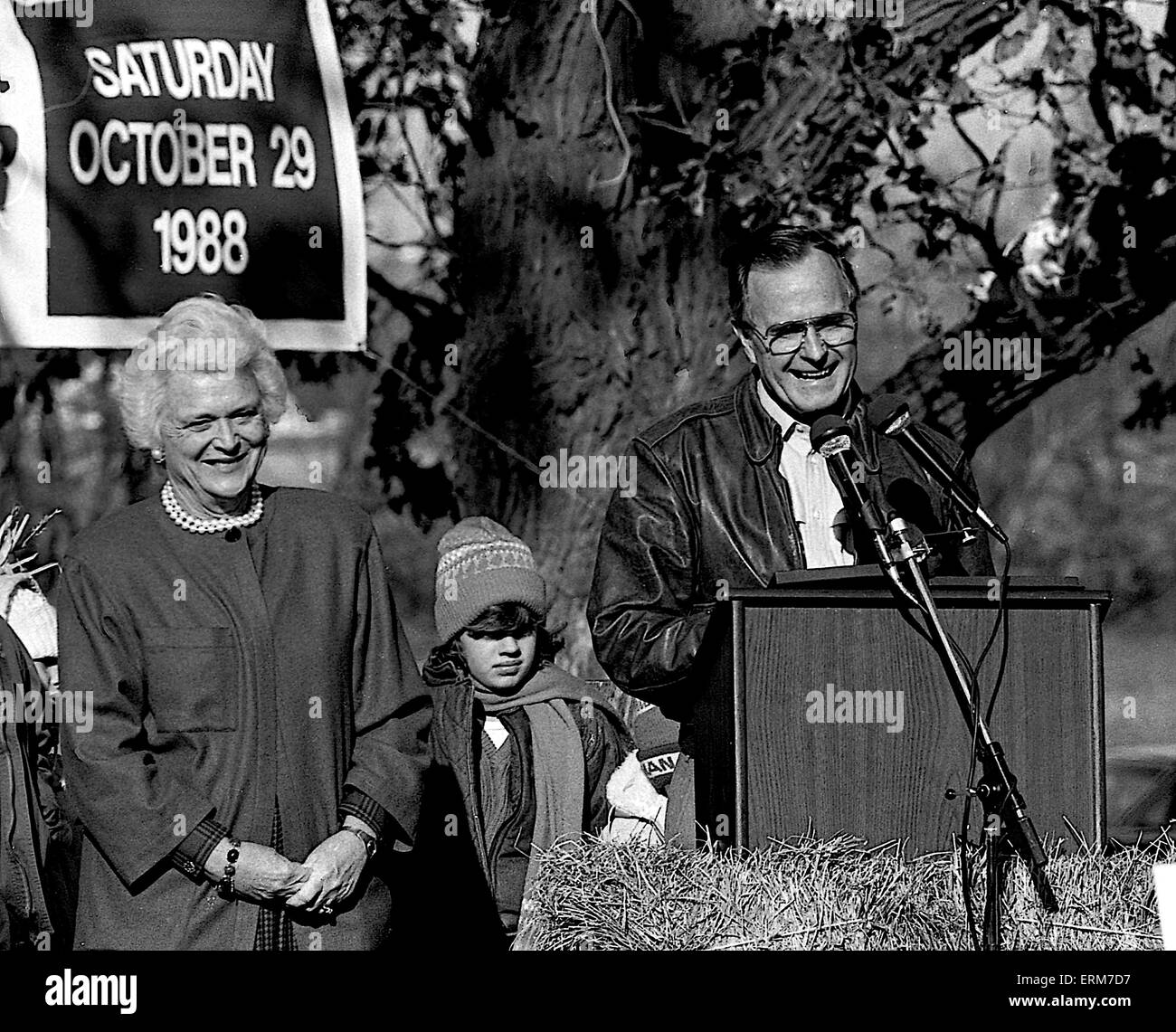 St. Charles, Illinois, USA 29. Oktober 1988 Vizepräsident George h. w. Bush Sieg Bus Tour Credit: Mark Reinstein Stockfoto