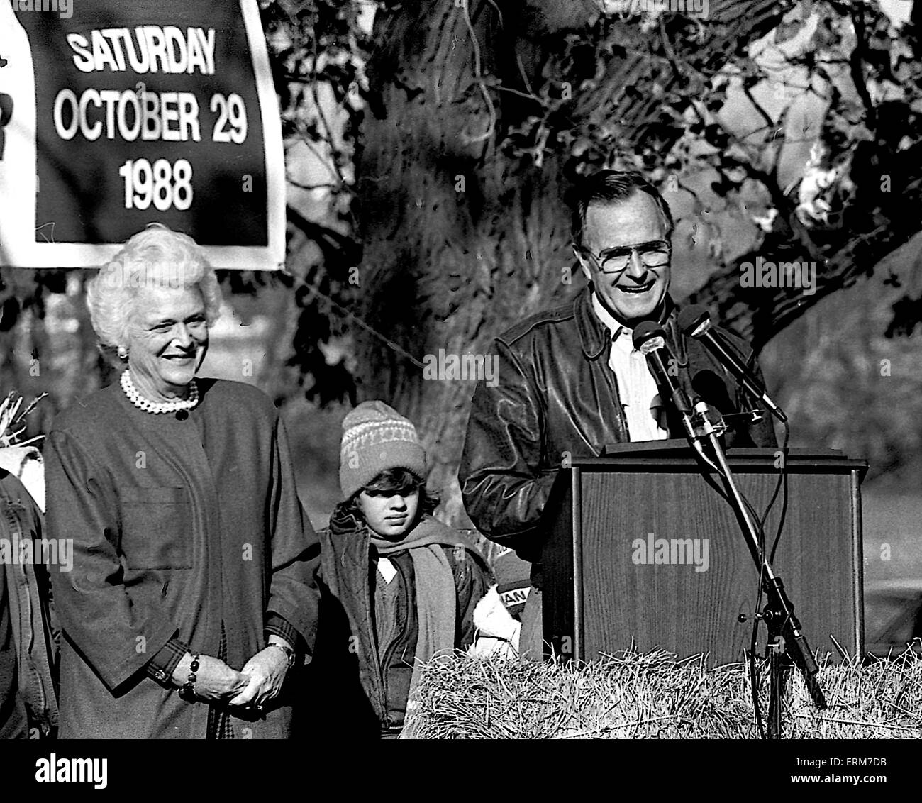 St. Charles, Illinois, USA 29. Oktober 1988 Vizepräsident George h. w. Bush Sieg Bus Tour Credit: Mark Reinstein Stockfoto