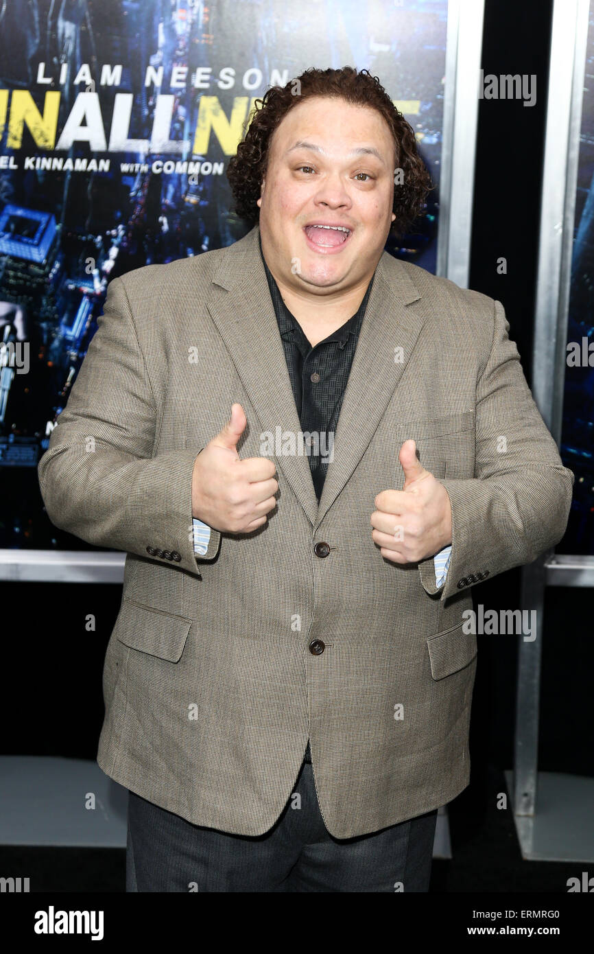 Adrian Martinez besucht die Premiere von "Laufen alle Nacht" bei AMC Loews Lincoln Square am 9. März 2015 in New York City. Stockfoto