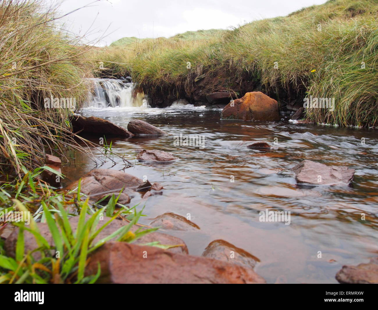 Running-Stream Wasserfall hautnah Stockfoto