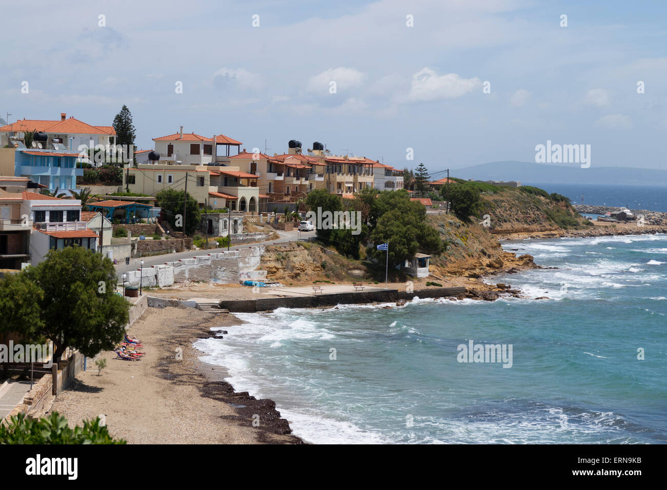 Strand und die Bucht in Mega Limnionas auf der Insel Chios, Griechenland Stockfoto