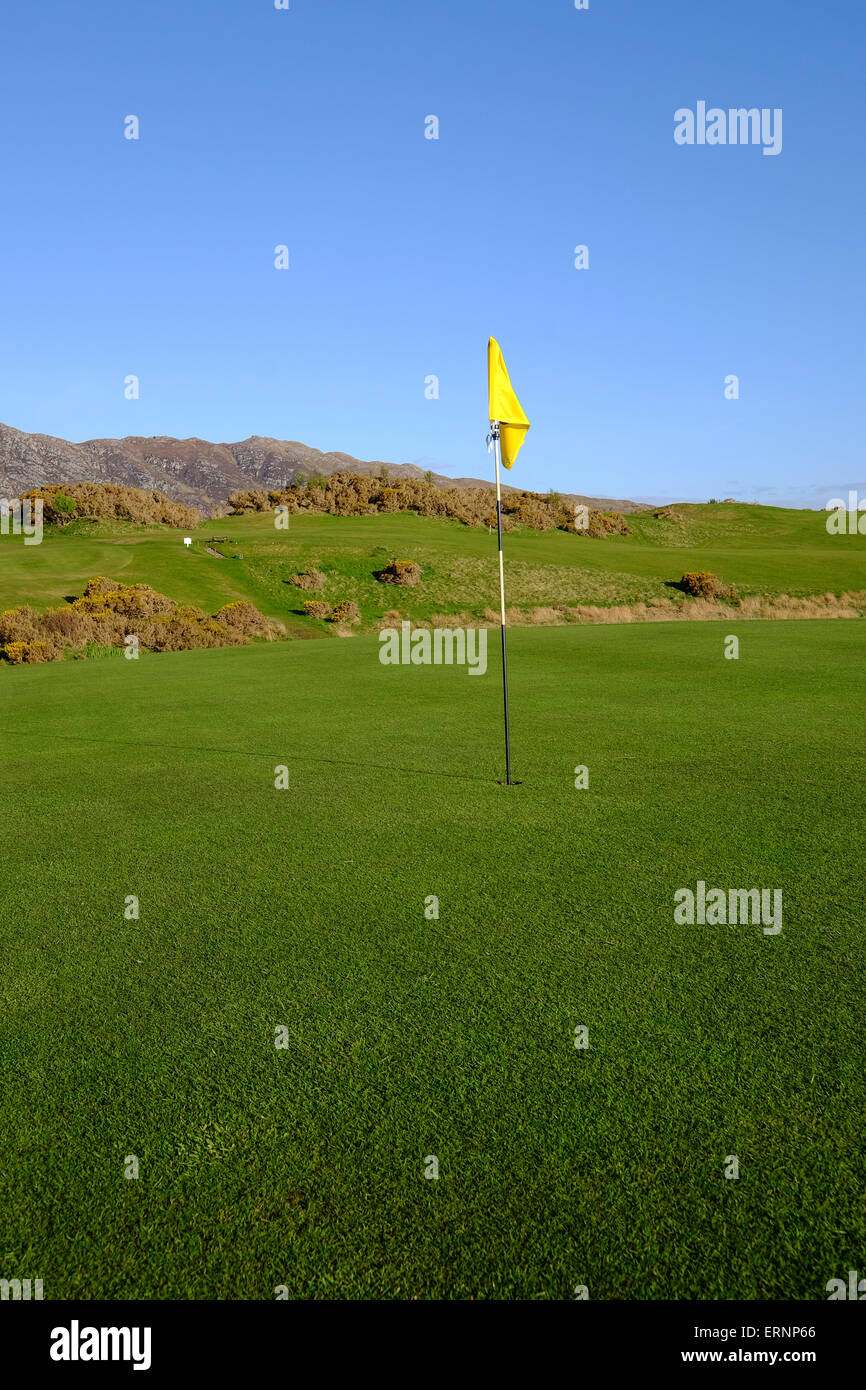 Traigh, Schottland: Mit Blick auf den malerischen Golfplatz in Traigh in Schottland weißen sandigen Stränden und den Inseln Eigg und Rum Stockfoto