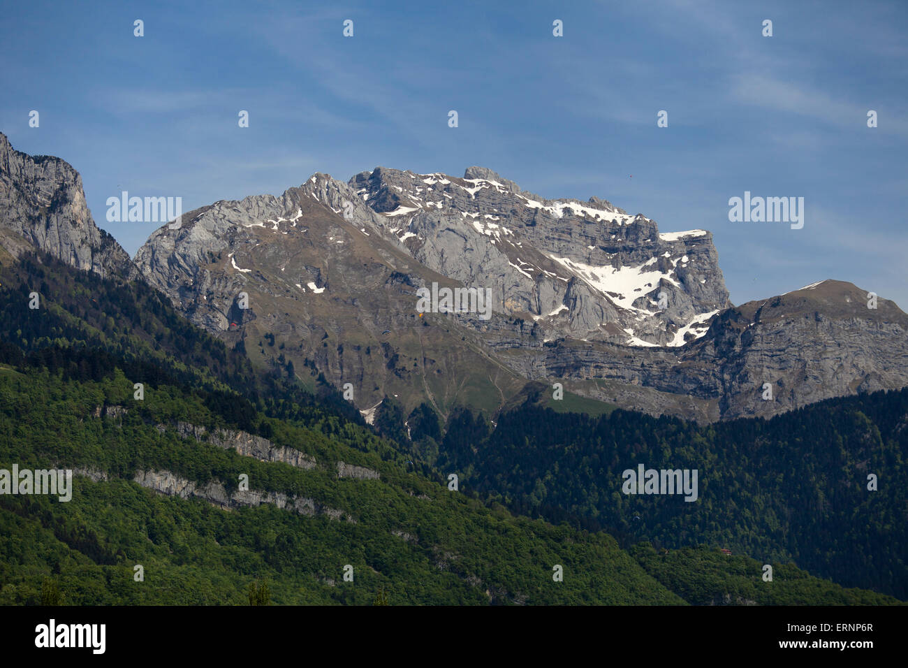La gelohnt (2. 351m) Berg in der Nähe von See von Annecy, Haute-Savoie, Frankreich Stockfoto
