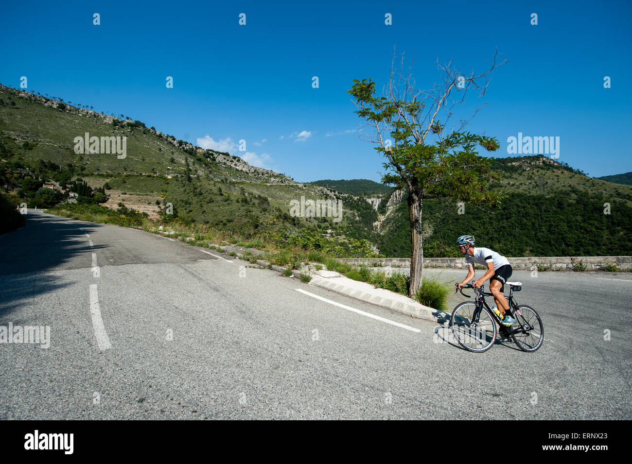Der Col du Braus Toren Nizza in Frankreich ist ein klassischer Radfahrer Aufstieg Stockfoto
