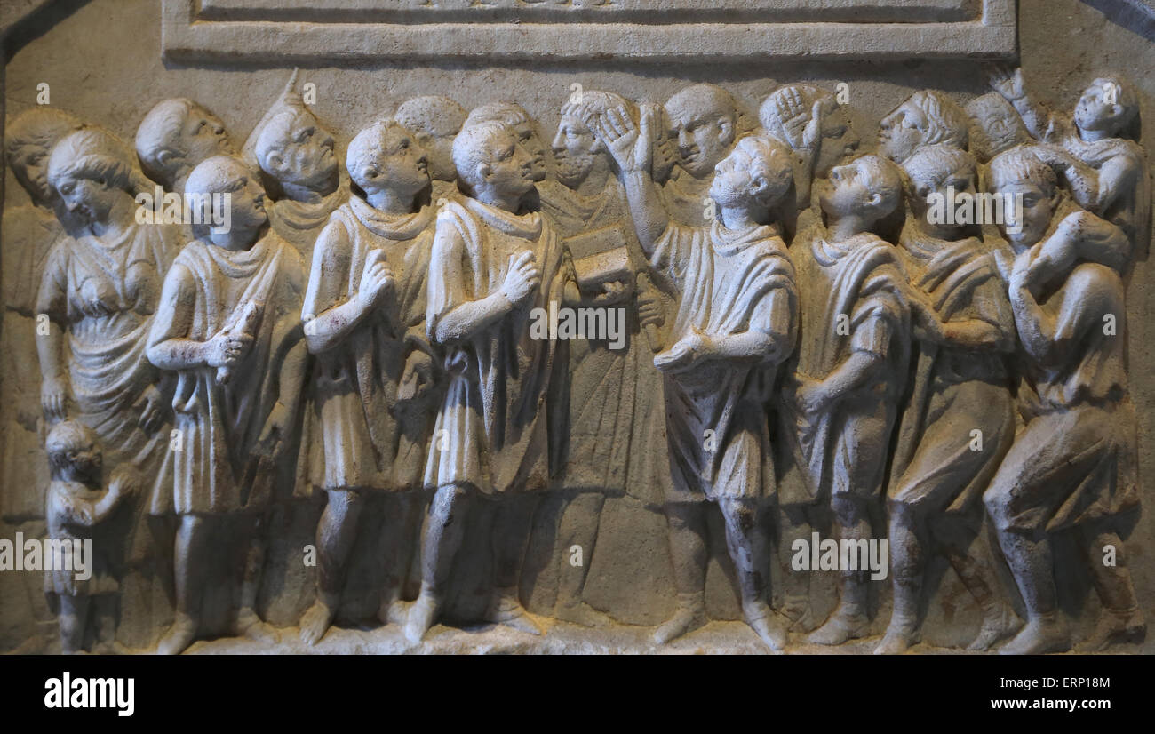 Zurückzuführen Altar der Regierung Sekretärinnen. Rom. 1. C. Q. Fulvius und seinem Bruder Quintus Fulvius Priscus. Stockfoto
