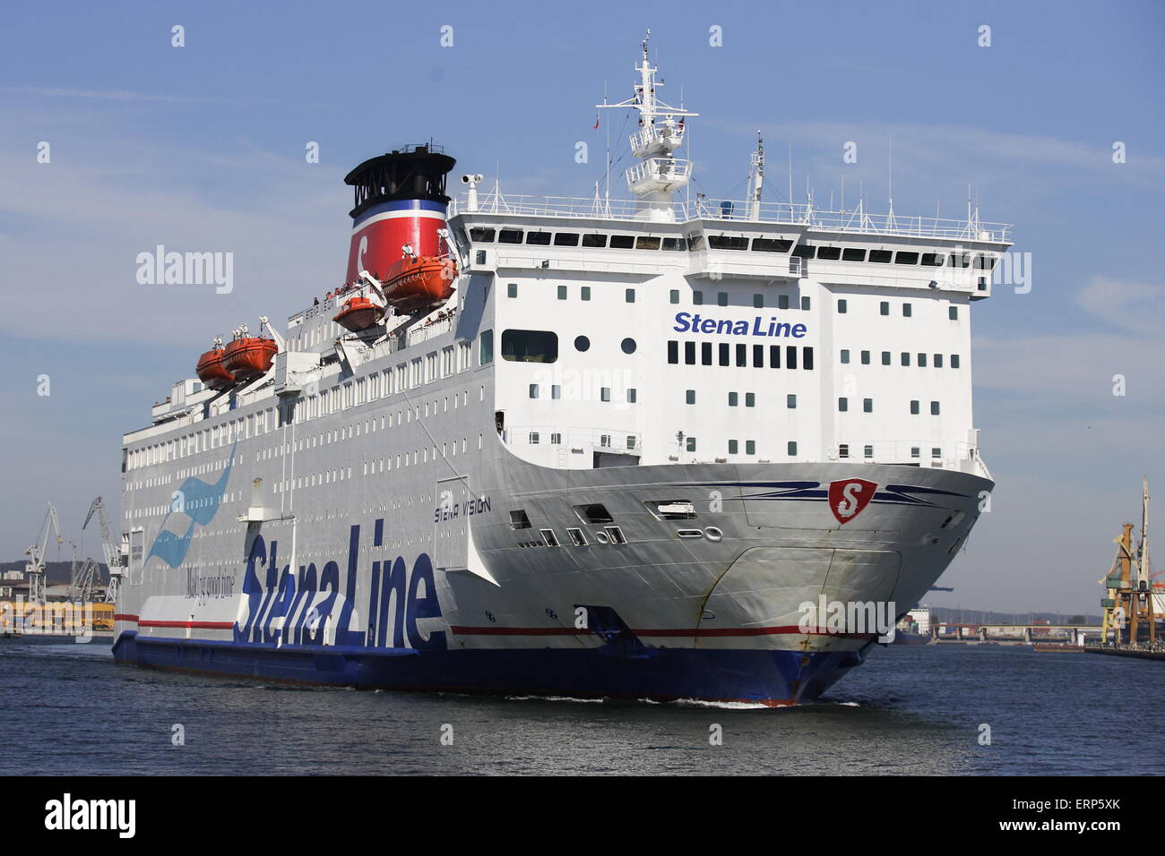 Gdynia, Polen 6. Juni 2015 Stena Vision Fähre Stena Line Gesellschaft geht nach Karlskrona in Schweden. Stena Line hat zwei Fähren auf dieser Strecke - Stena Vision und Stena Sprit. Von Gdynia nach Karlskrona geht Fähre über 10 Stunden an der Ostsee. Bildnachweis: Michal Fludra/Alamy Live-Nachrichten Stockfoto