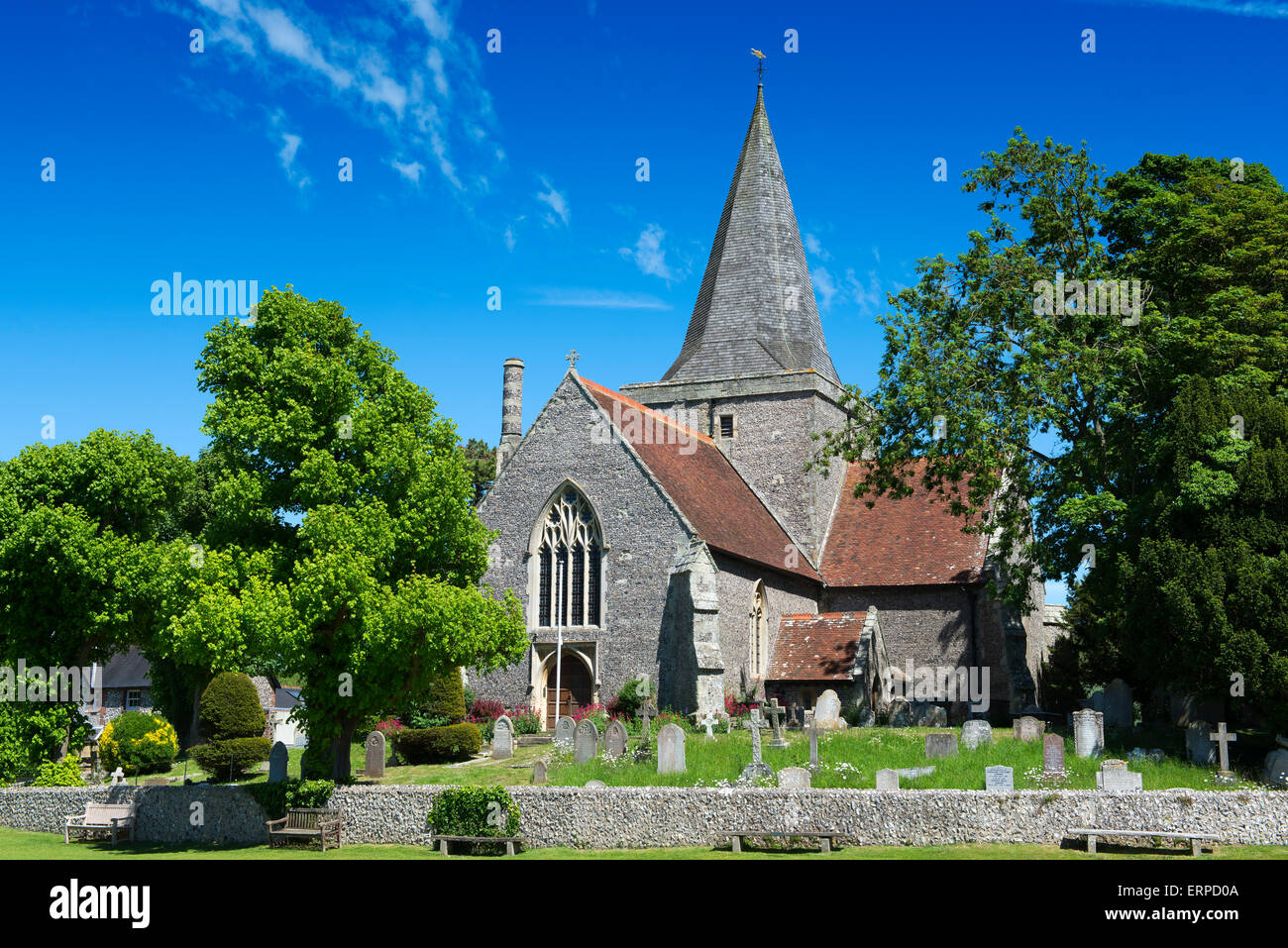 Die St.-Andreas-Kirche (die Kathedrale auf den Downs), Touristenort, East Sussex, UK Stockfoto