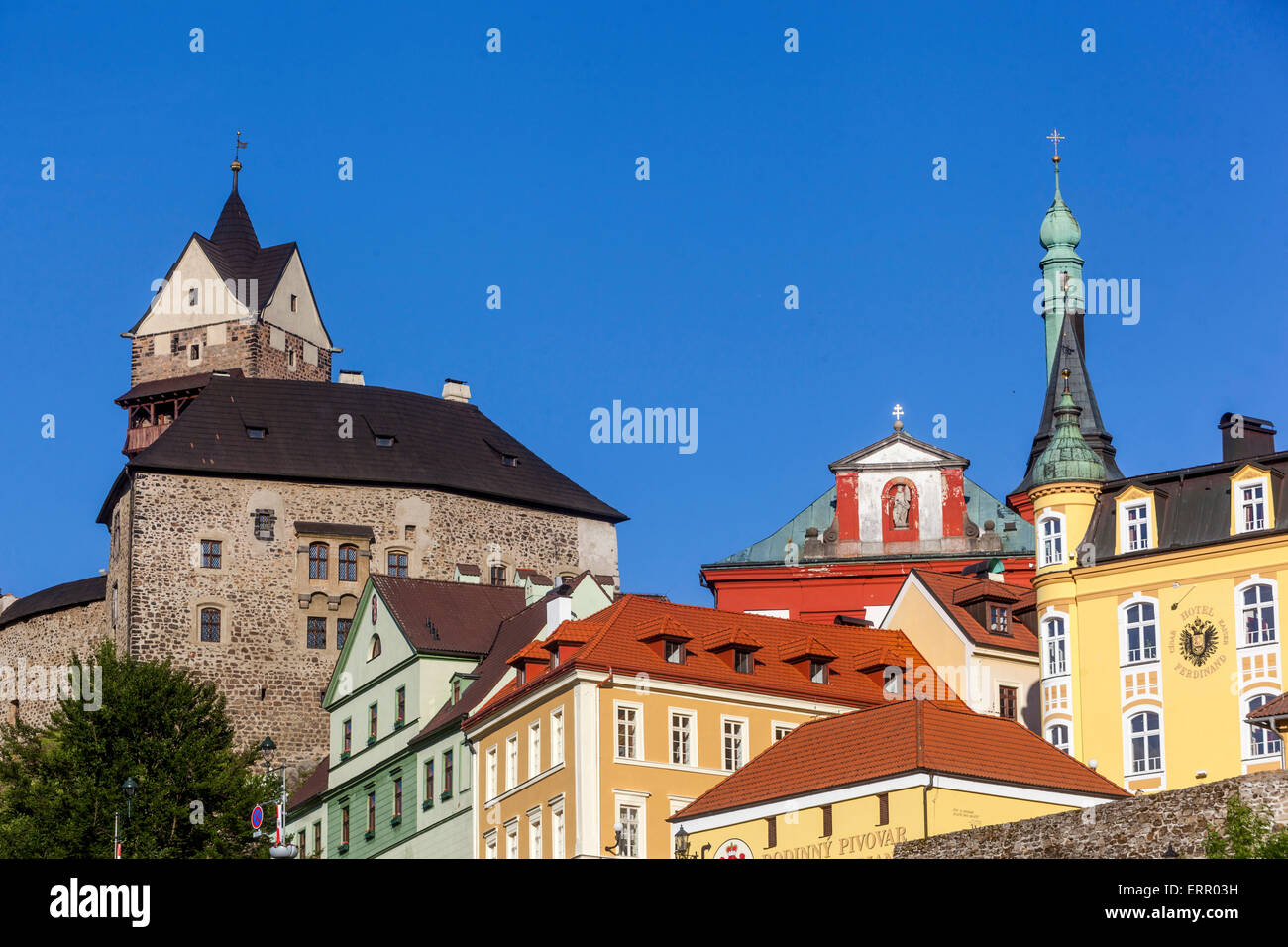 Überblick Burg Loket Tschechien, Historische Altstadt Stockfoto