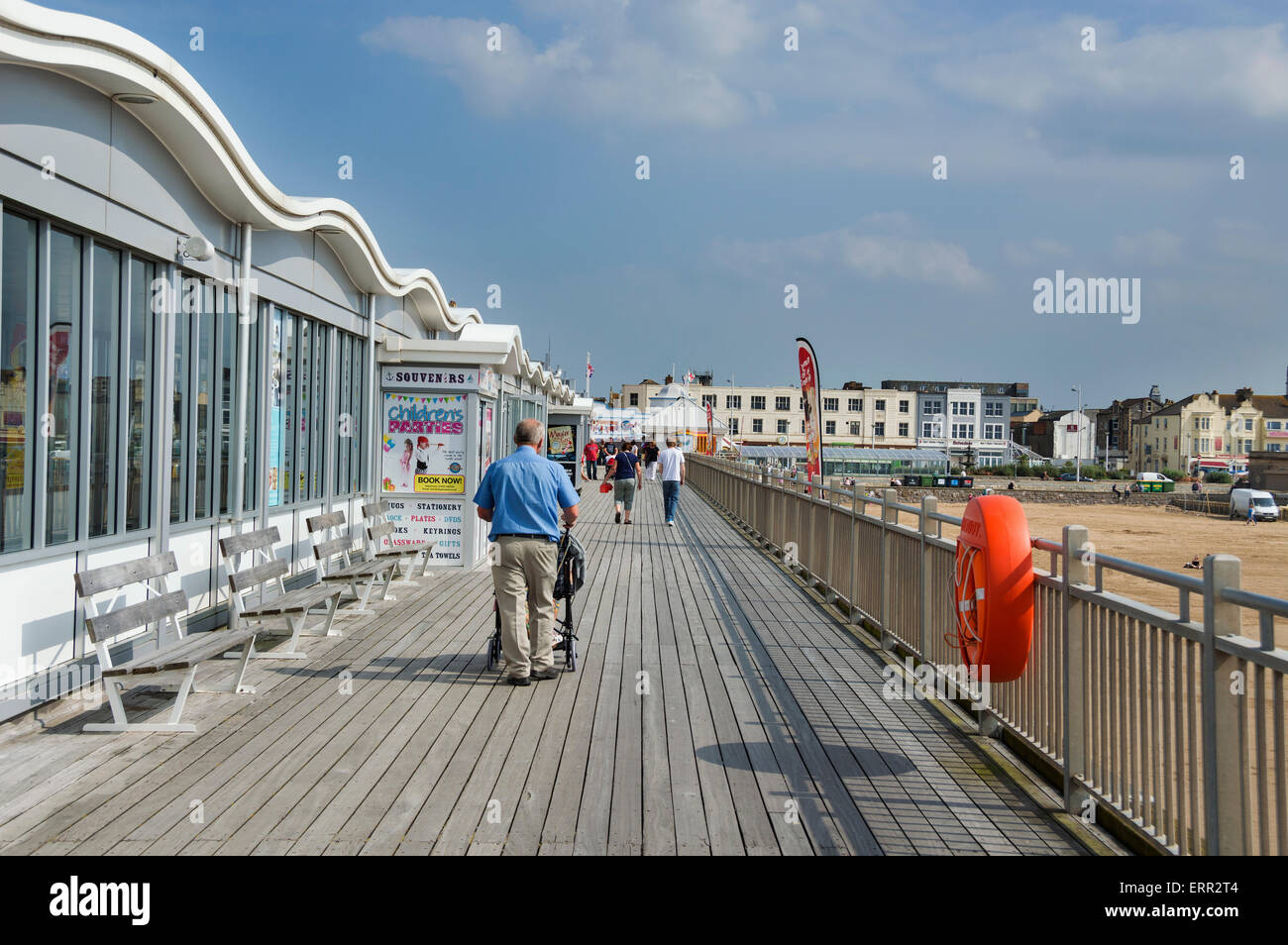 Grand Pier, Weston-Super-Mare, Strand; direkt am Meer;  Somerset, England UK Stockfoto