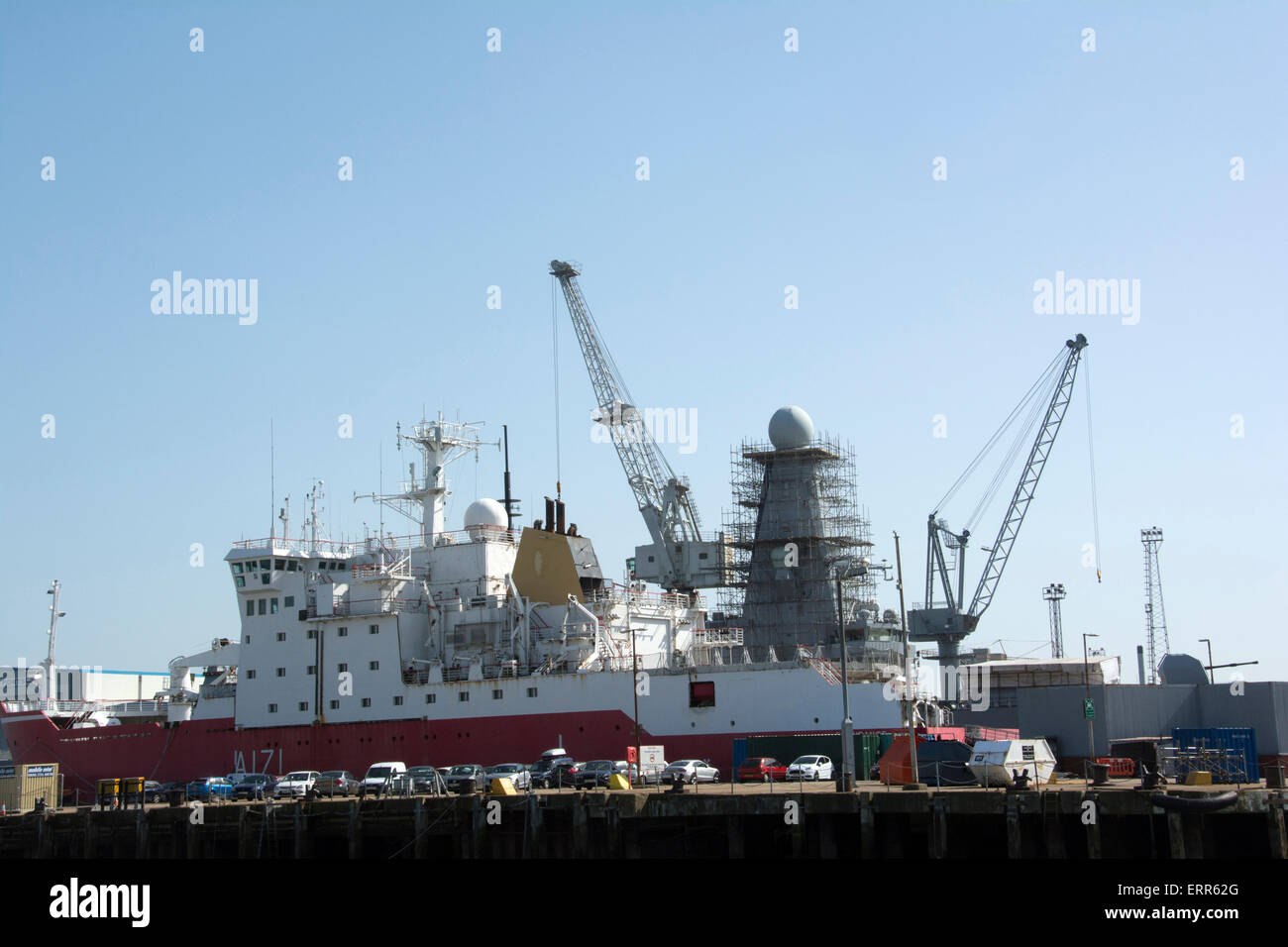 HAMPSHIRE; PORTSMOUTH; BRUNNEN-SEE-STEG; ICE BREAKER H.M.S.ENDURANCE Stockfoto