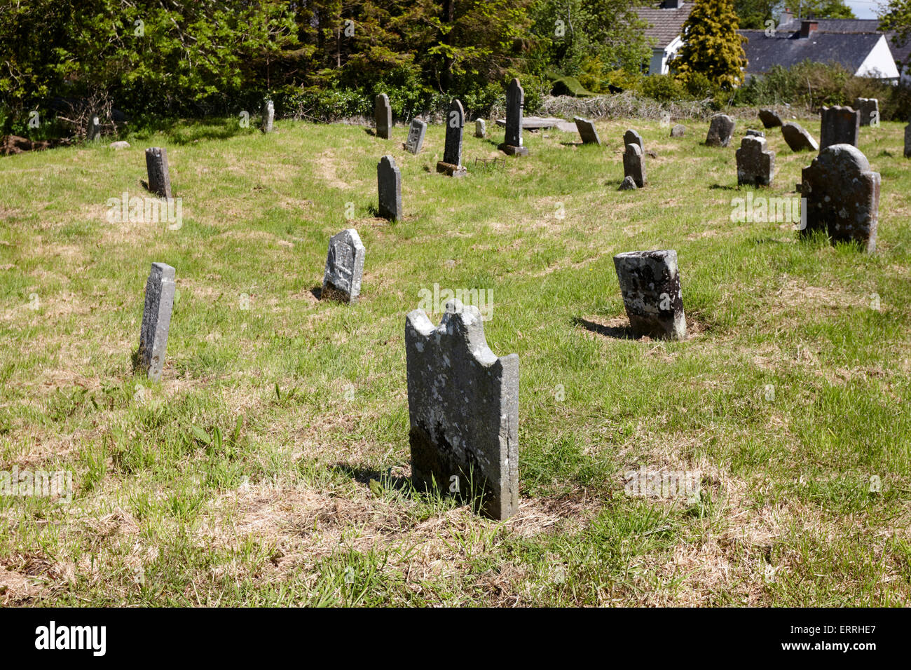 17. und 18. Jahrhundert Grabsteine in Tydavnet alten Friedhof Grafschaft Monaghan Irland Stockfoto
