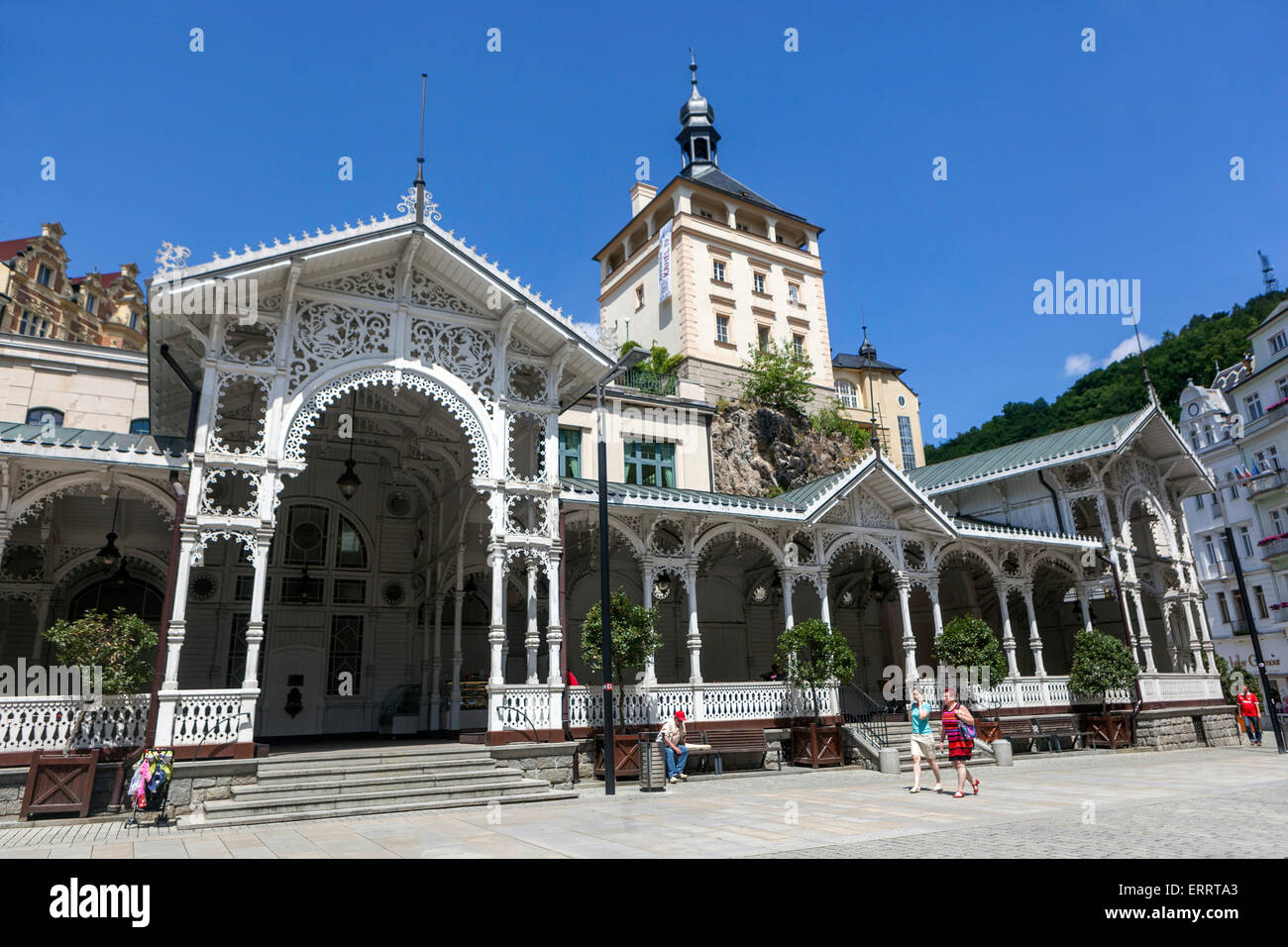Karlsbad Lazenska Kolonnade Straße mit alten heißen Quellen Tschechisch Republik Stockfoto