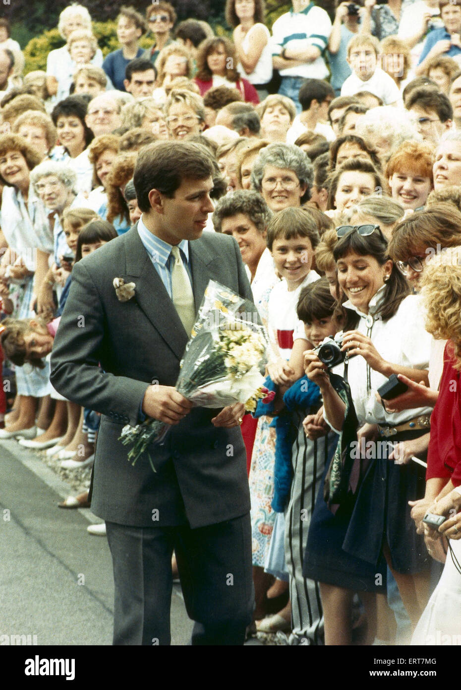 Prinz Andrew, der Herzog von York, gesehen hier bei Northallerton, während eine königliche Tour im Nordosten. 2. August 1989 Stockfoto