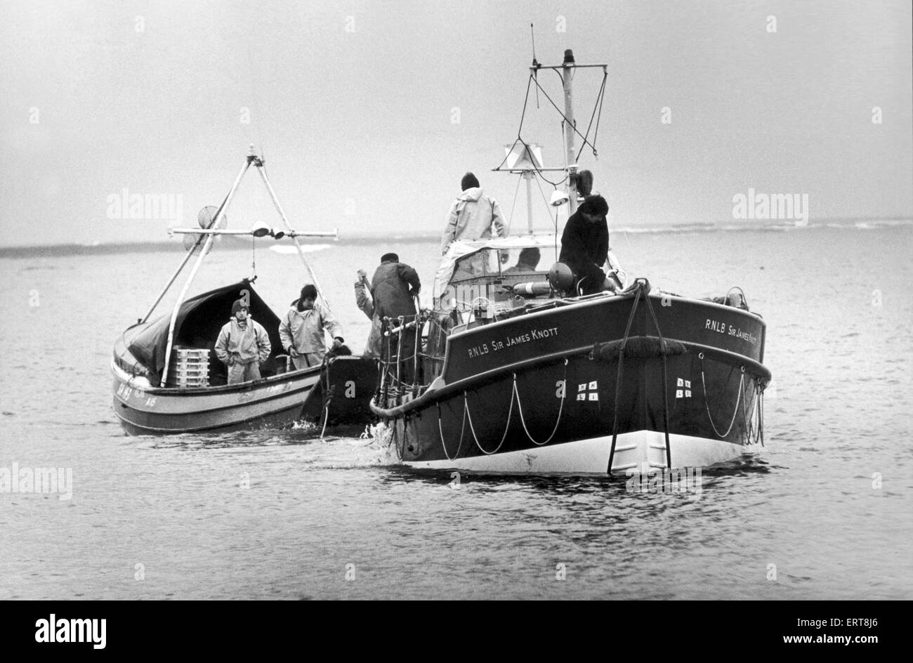 Das Redcar Rettungsboot Abschleppen entgeisterung "Die fünf Brüder" in Redcar, 23. Februar 1978. Stockfoto