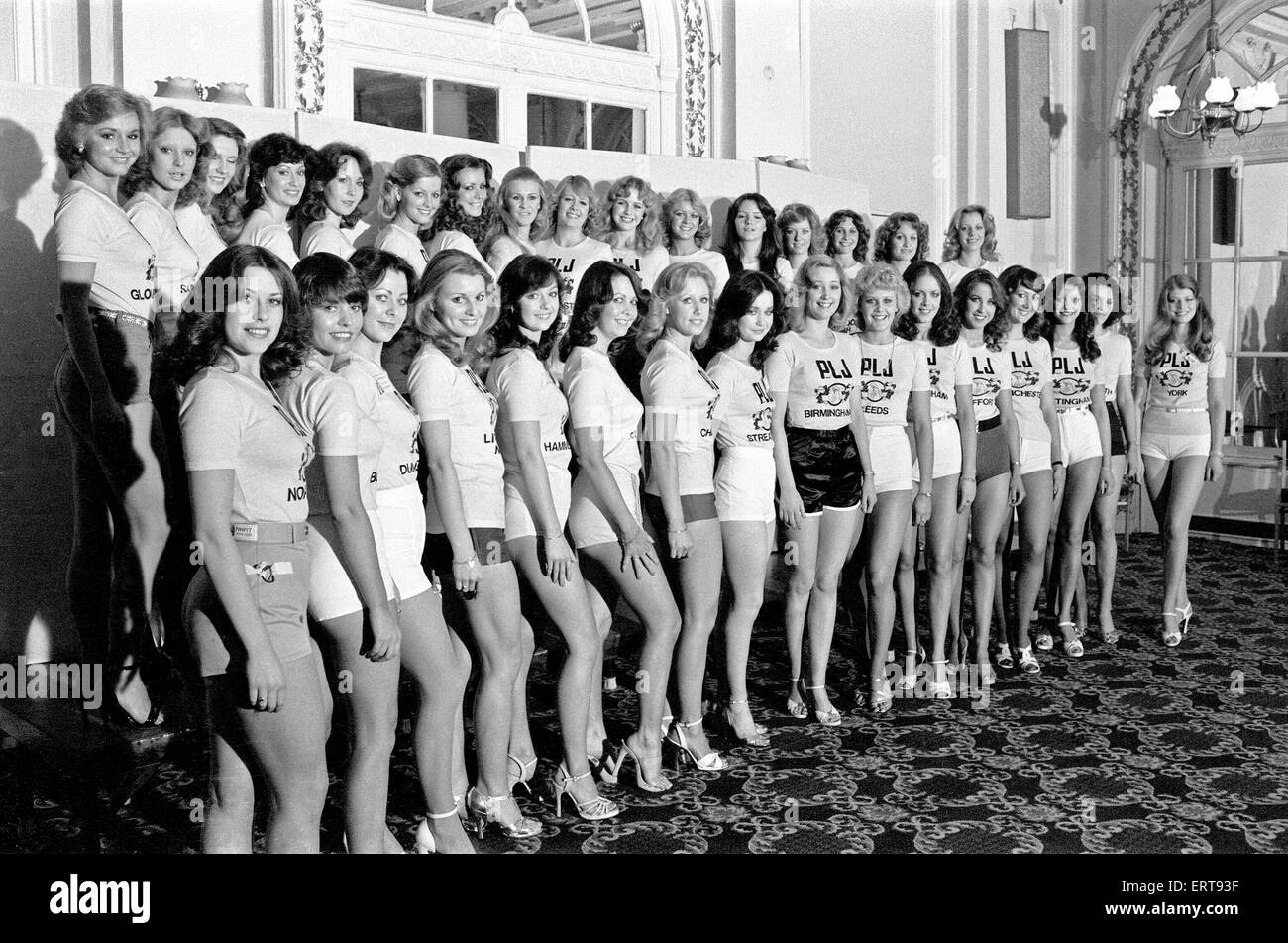 Miss England 1978, mit Patricia Morgan (Front Zeile 10. v.l) Line-up findet in The Lyceum Ballroom, 4. April 1978. Der Wettbewerb findet morgen vorne r. L-R Julie Reynolds, Beverley Isherwood, Jasmin Stanbridge, Carol Vincent, Susan Cockett, Janet Noris, Jaclyn Robinson, Jacqueline Davies, Julie Rose, Patricia Morgan, Linda Hart, Debbie Mason-Lee, Debbie Askew, Angie Butler, Rita Madison und Yvonne Hargreaves Stockfoto
