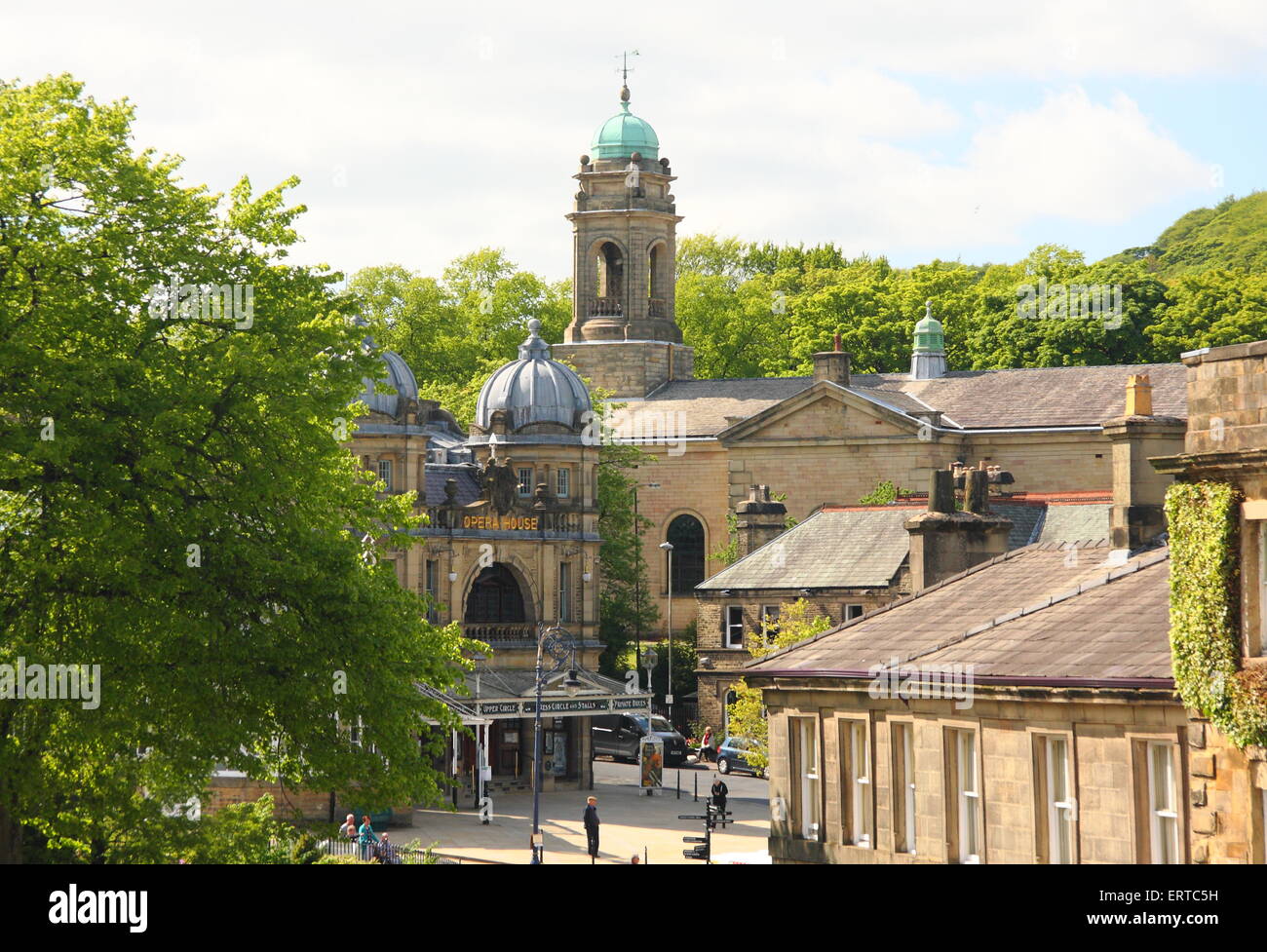 die Fassade des Buxton Opera House in Derbyshire, England, UK - Sommer 2015 Stockfoto