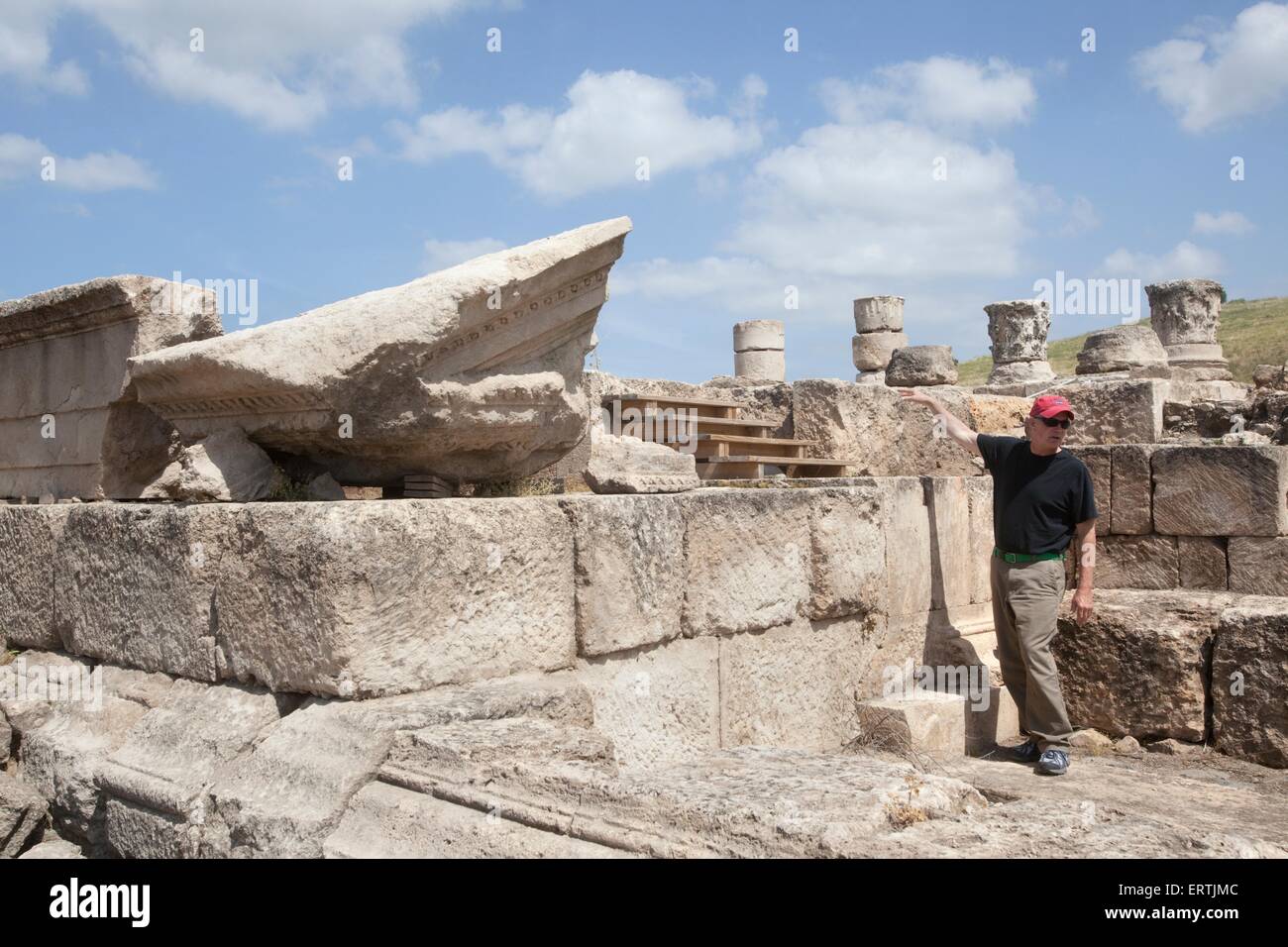 Professor J. Andrew Overman Macalester College am historischen Ort Omrit, Israel Stockfoto